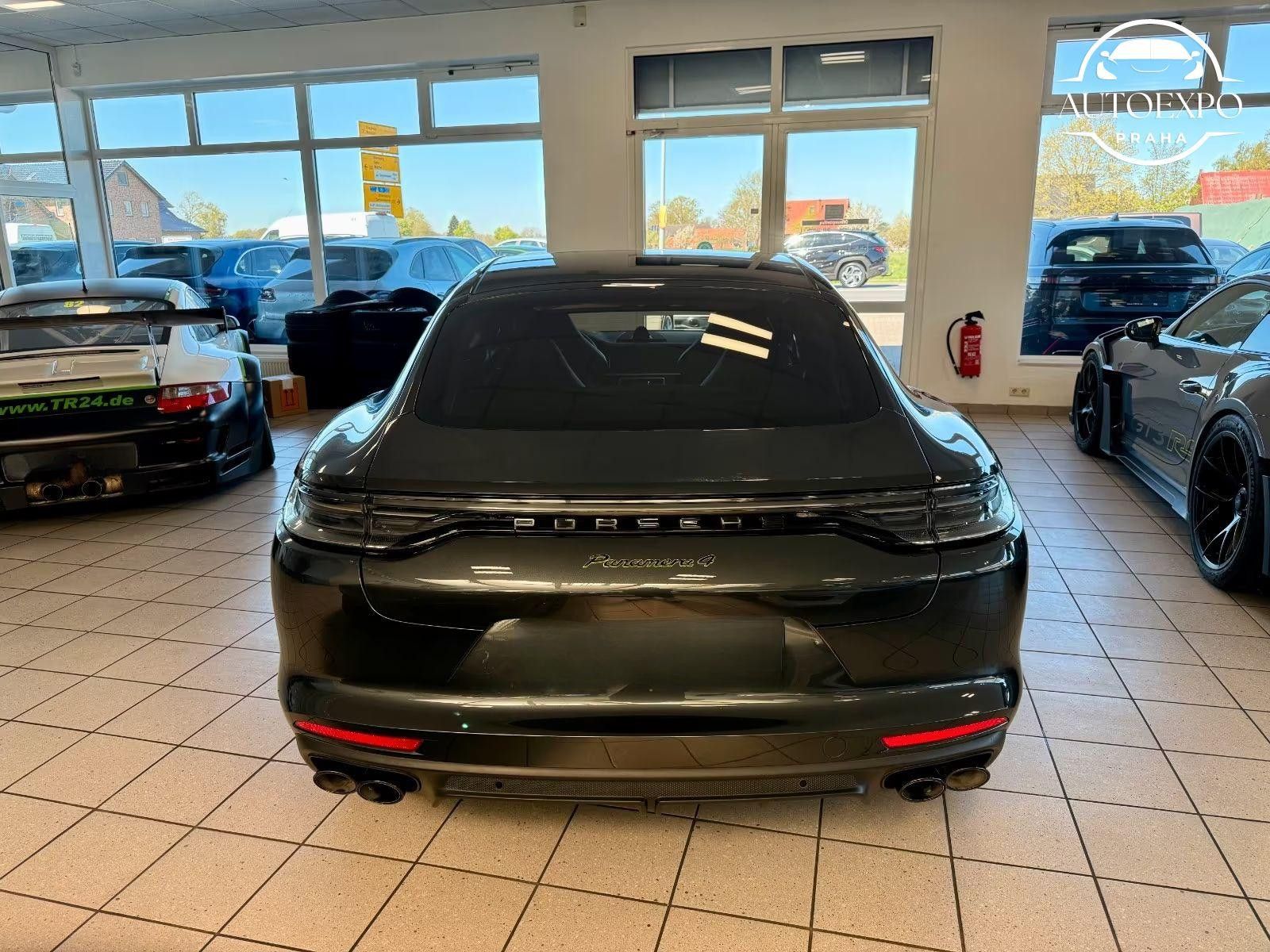 Porsche Panamera, 4 E-Hybrid Platinum Edition - fotka 5