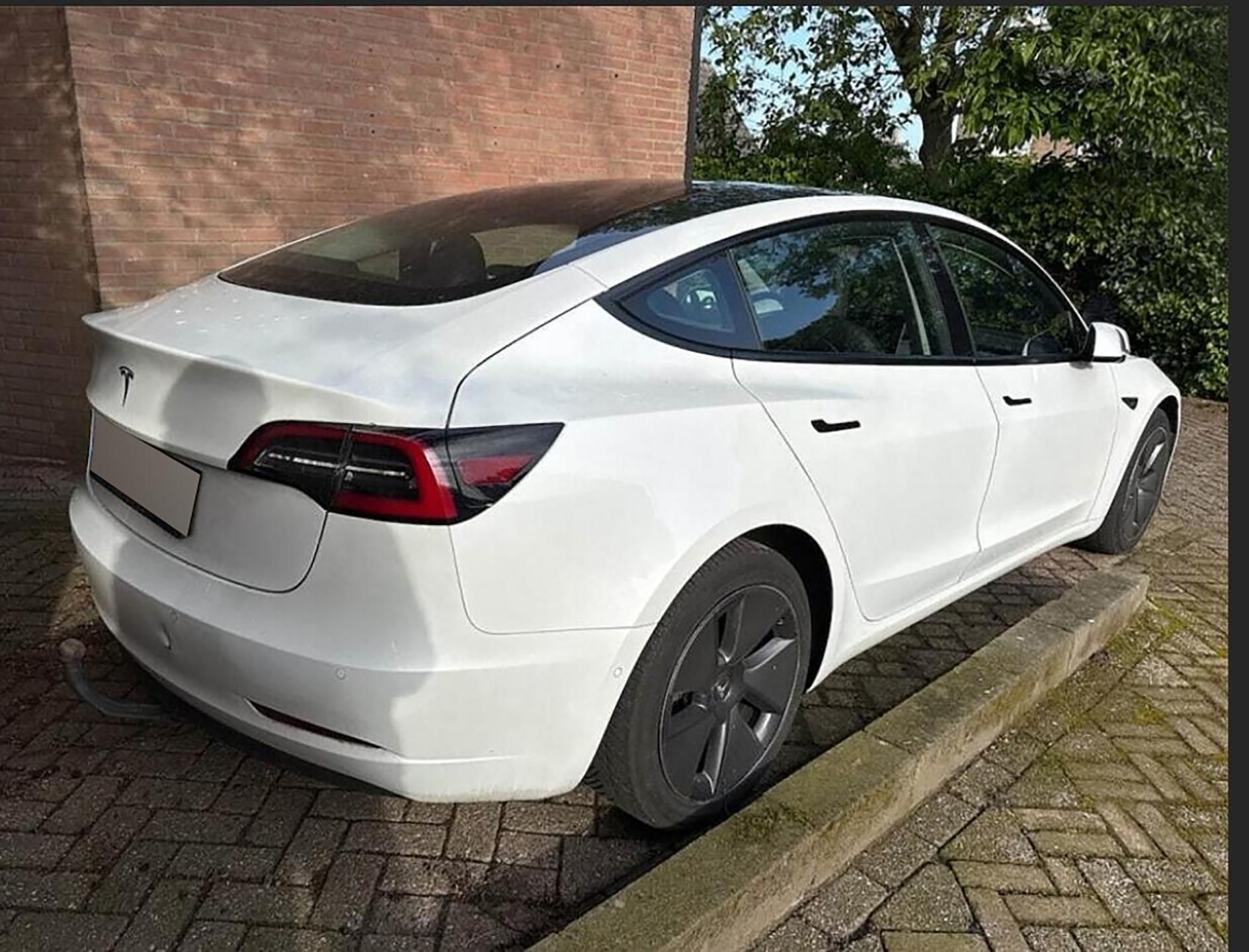 Tesla Model 3, Standard Range Plus, LFP - fotka 4
