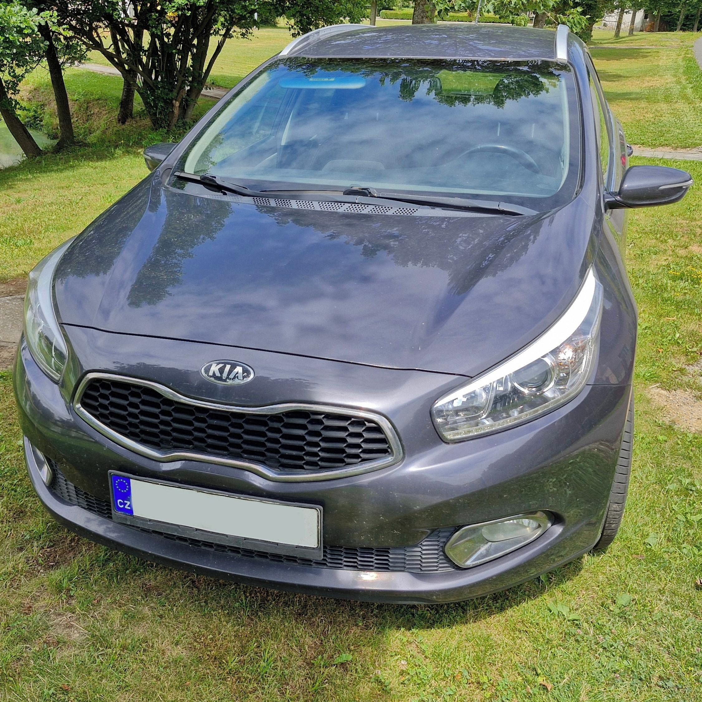 Kia Cee´d SW, 1.6 CRDi,1.maj.,ČR, nebouráno - fotka 2