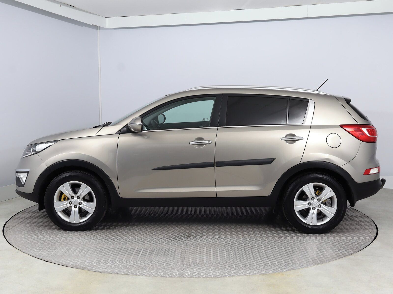 Kia Sportage, 1.6 GDI, Serv.kniha - fotka 3