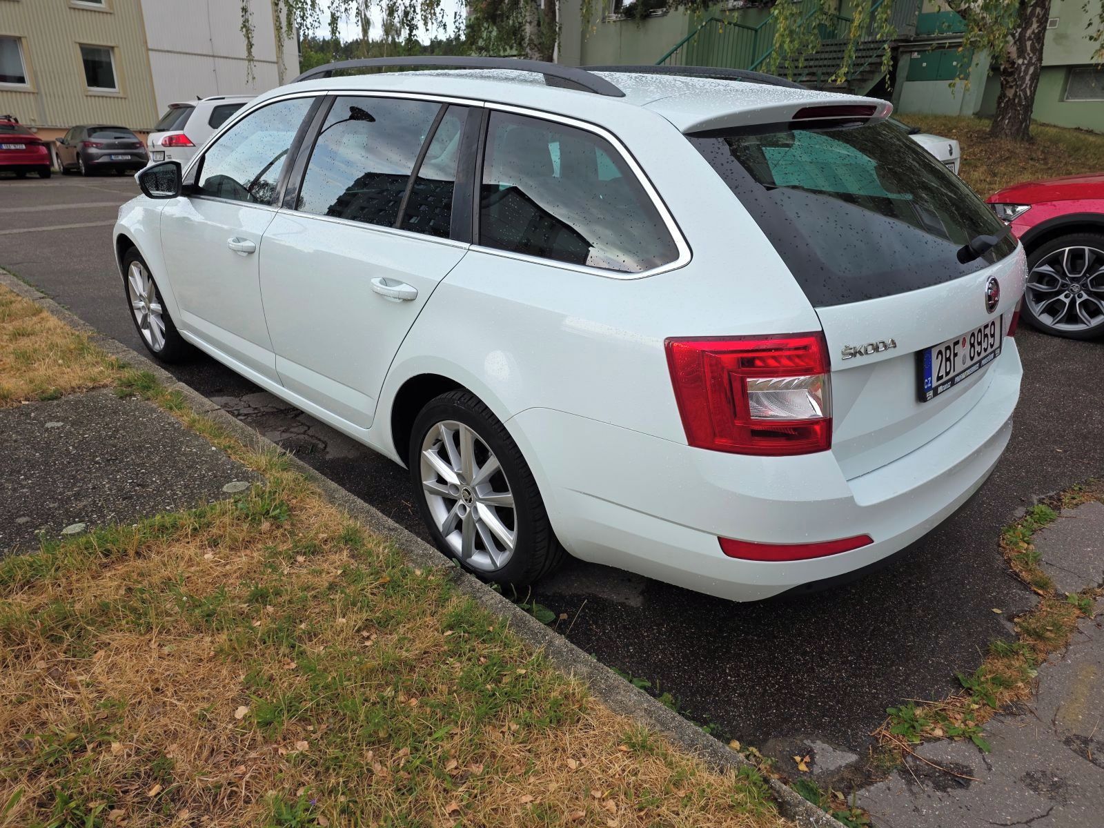 Škoda Octavia, OCTAVIA 3 combi, 1,2 TSI, 81KW - fotka 5