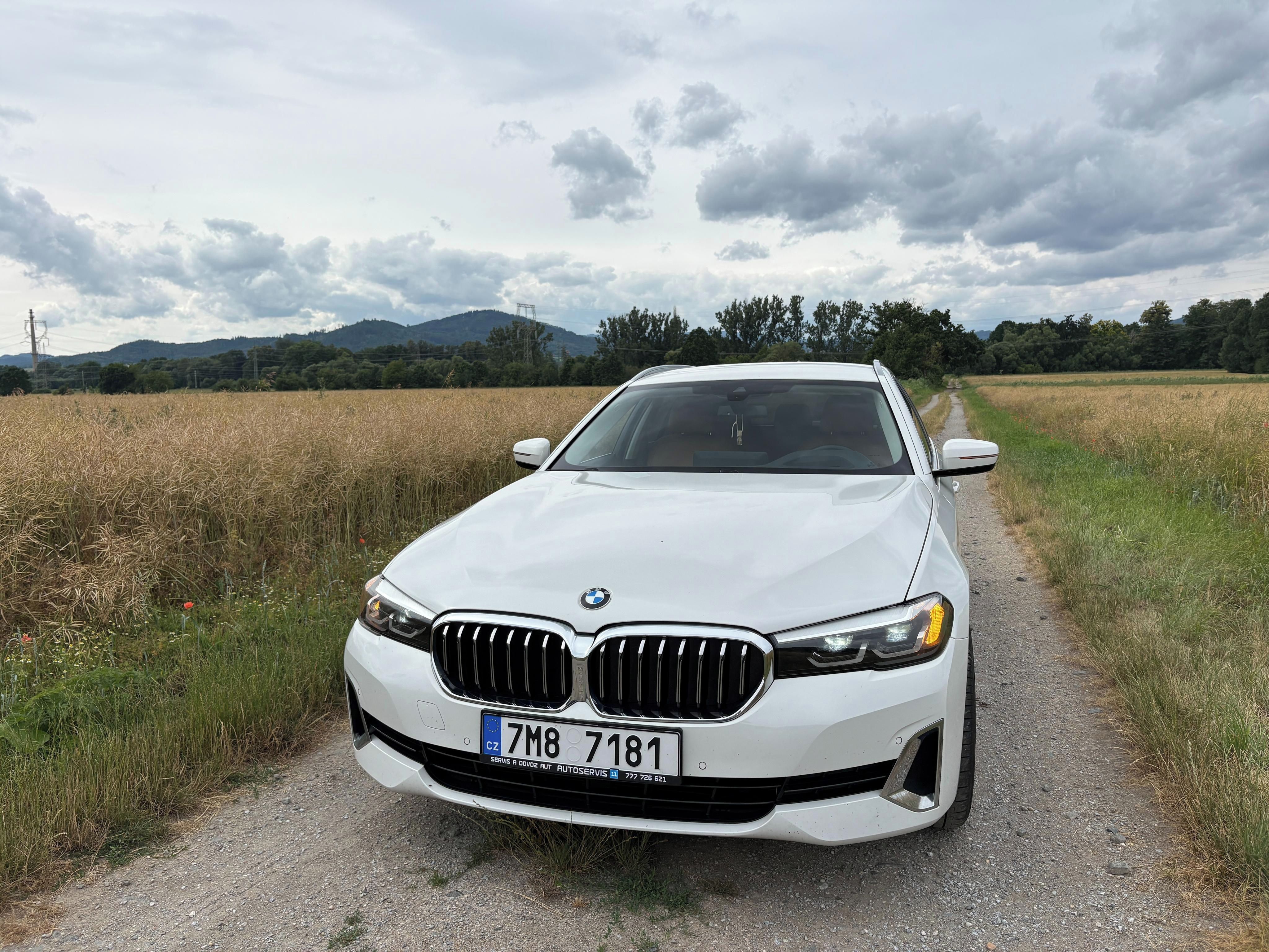 BMW Řada 5, BMW 530 XDRIVE, 210 kW - fotka 3