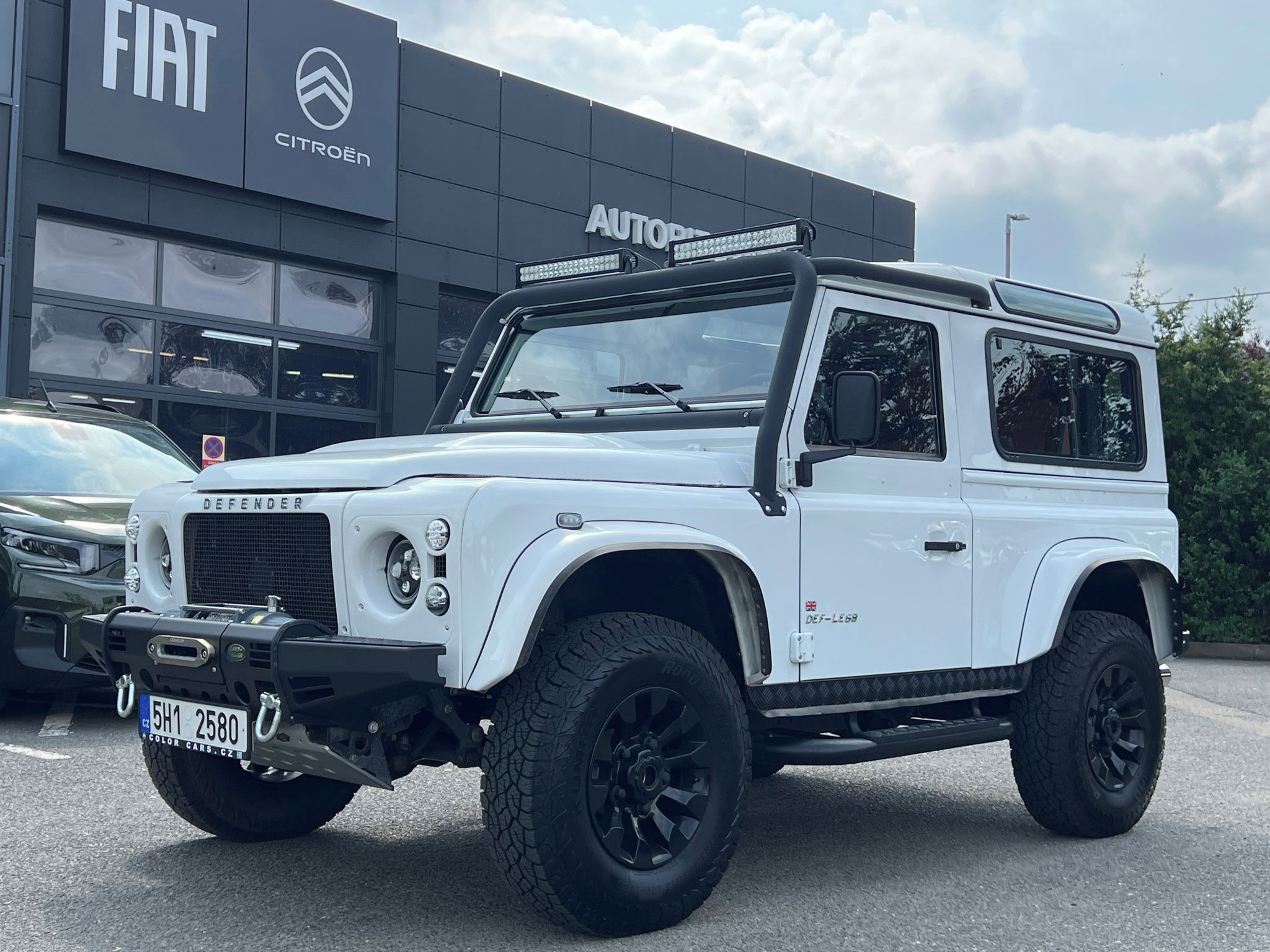 Land Rover Defender, 2.2 TD4 90 kW 2. majitel DPH