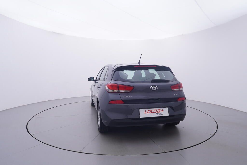 Hyundai i30, Trikolor Comfort 1.0 T-GDI 88 - fotka 4