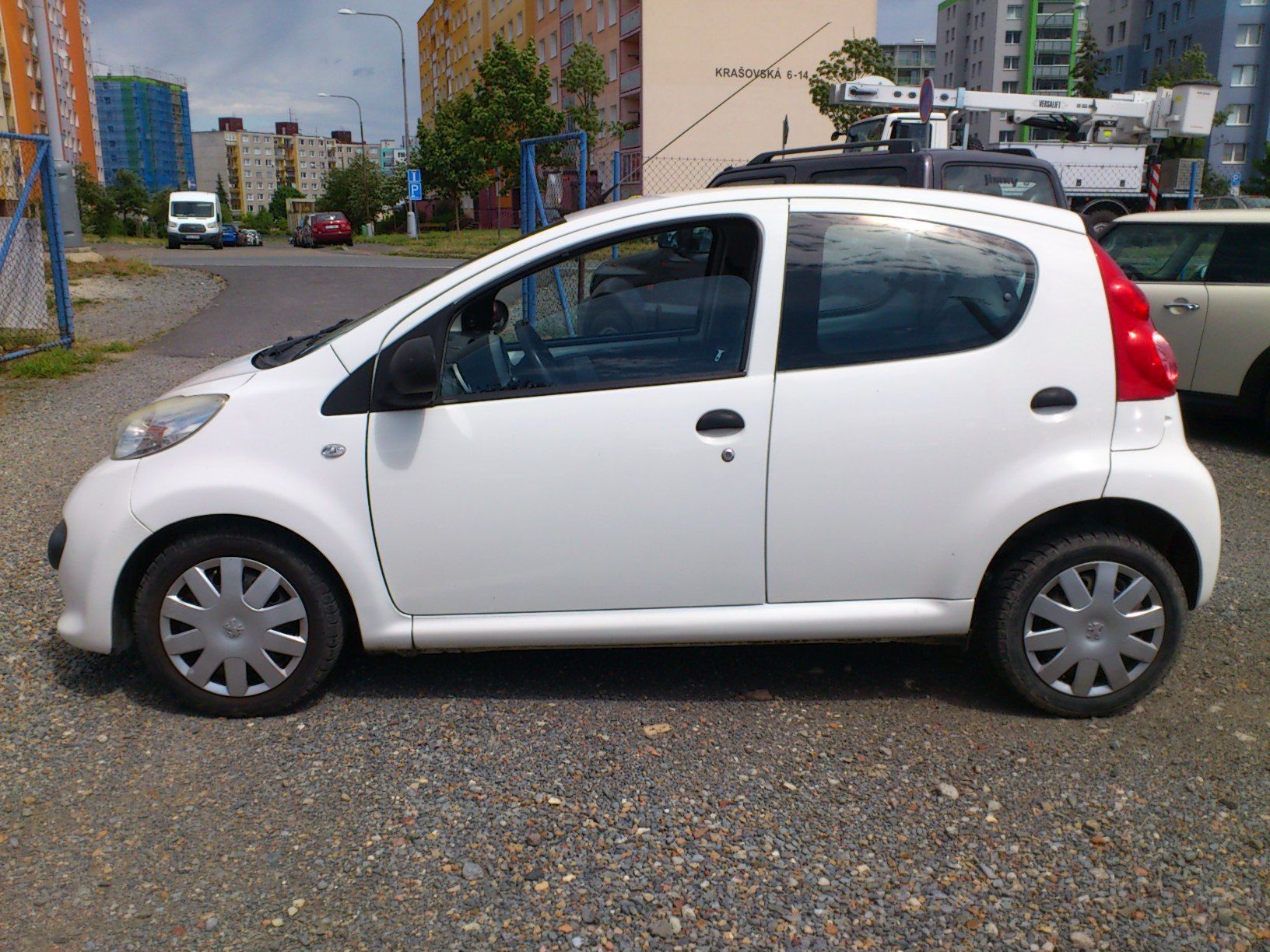 Peugeot 107, Junior 998 i - fotka 5