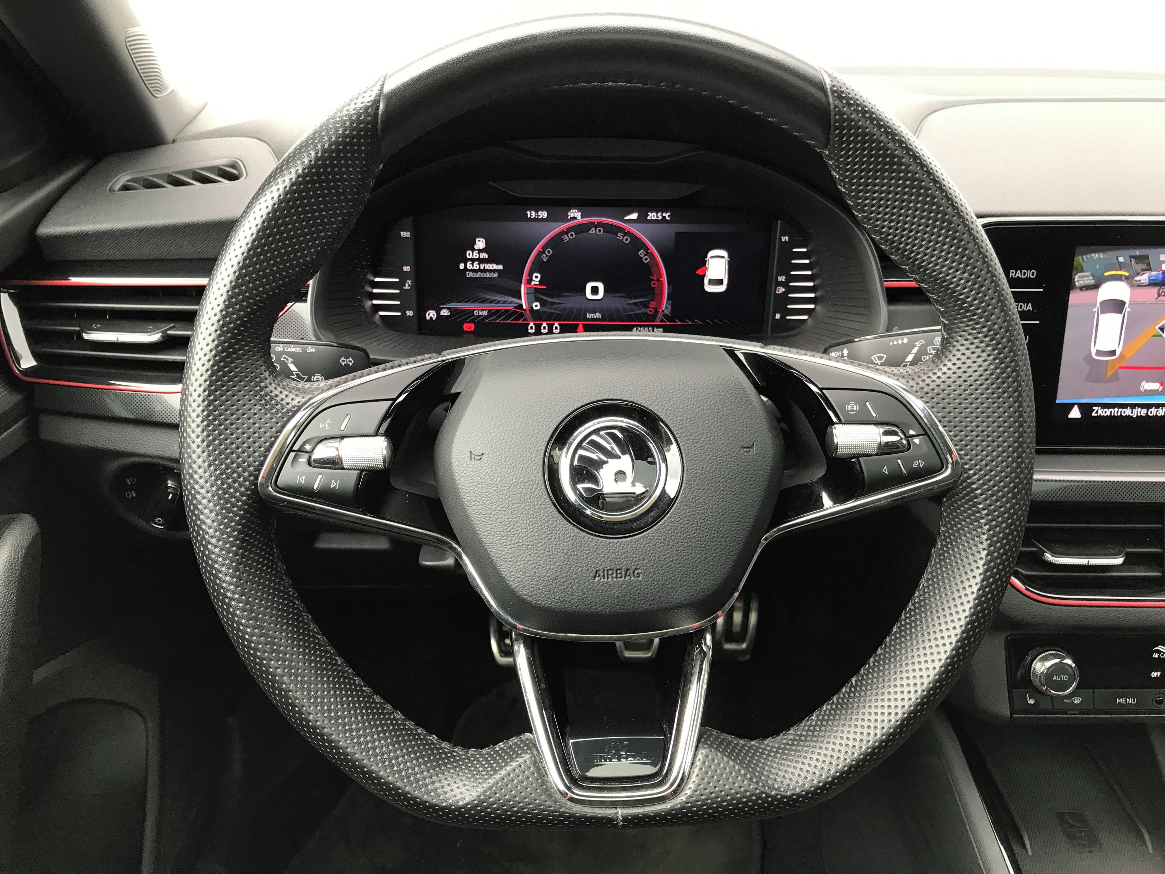 Škoda Scala, 1,5 TSI/110 kW MONTE CARLO 6*m - fotka 6