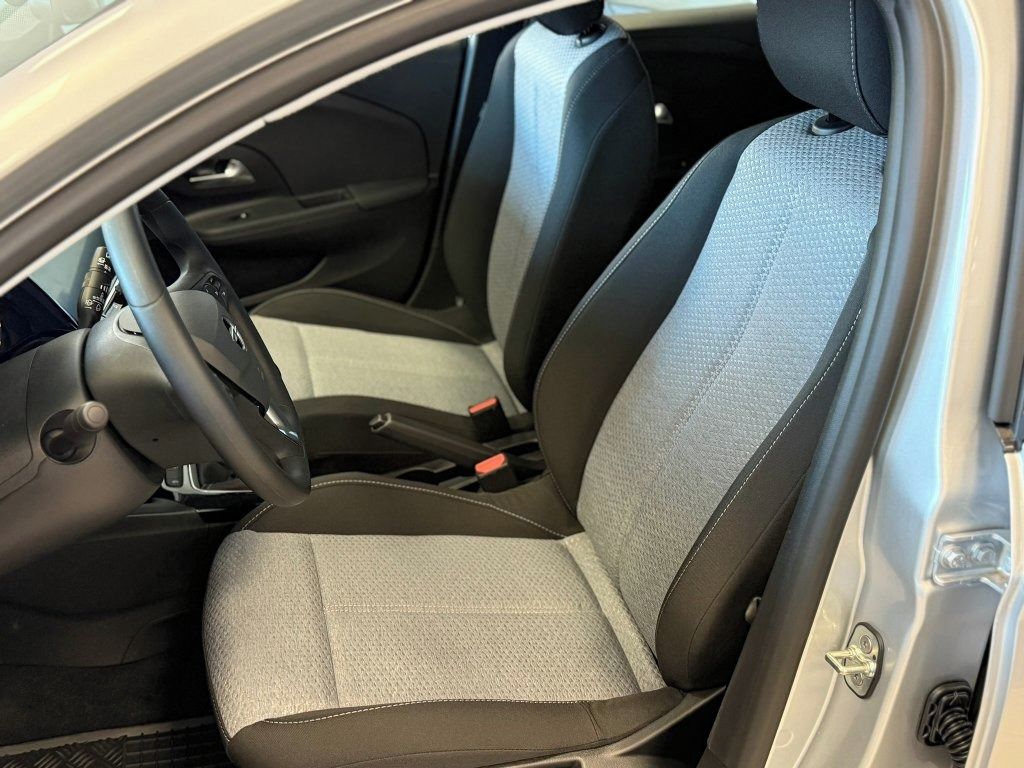 Opel Corsa, Edition 1.2 TURBO 74kW MT6 - fotka 6