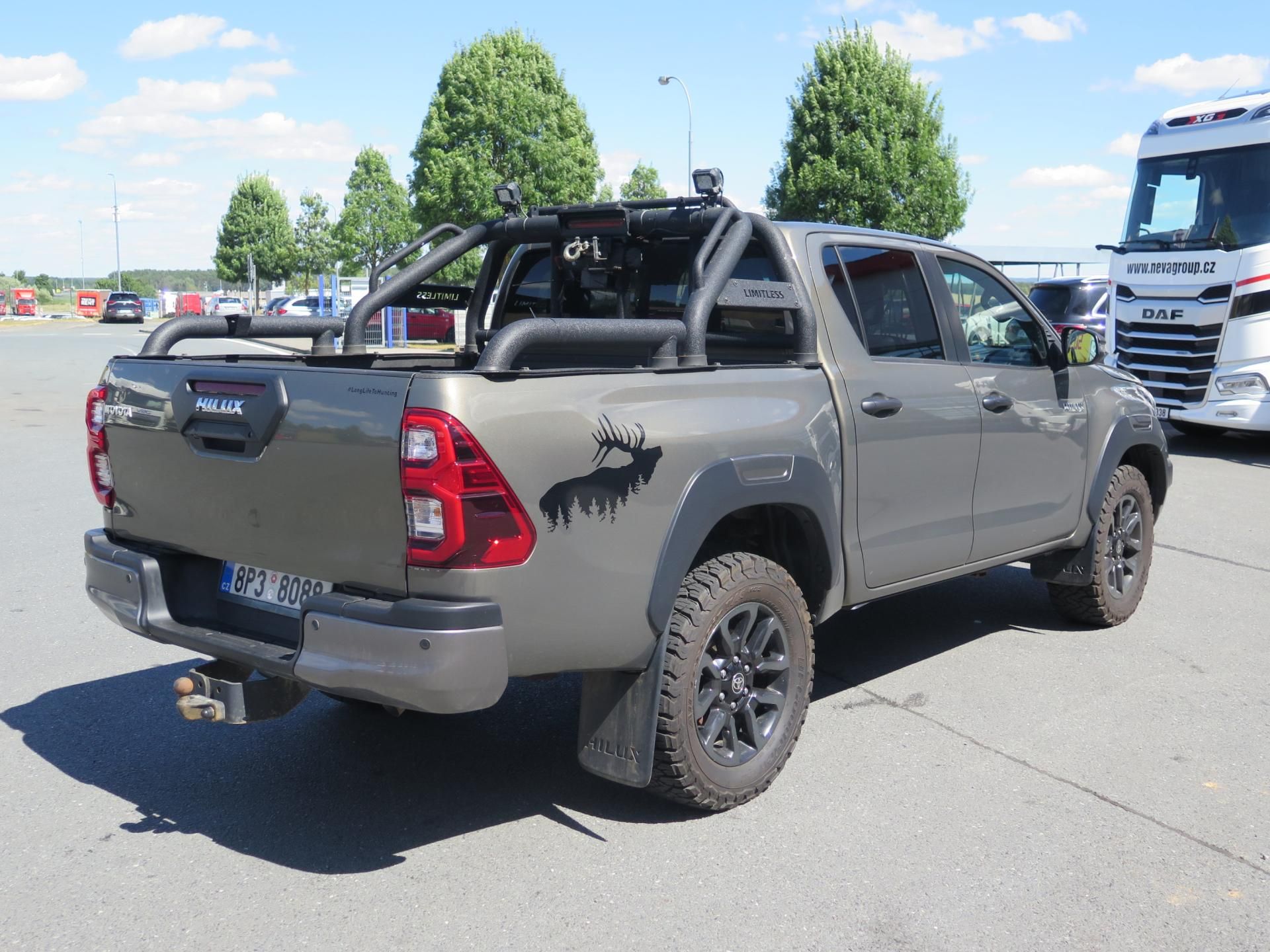 Toyota Hilux, INVINCIBLE Aut. - fotka 4