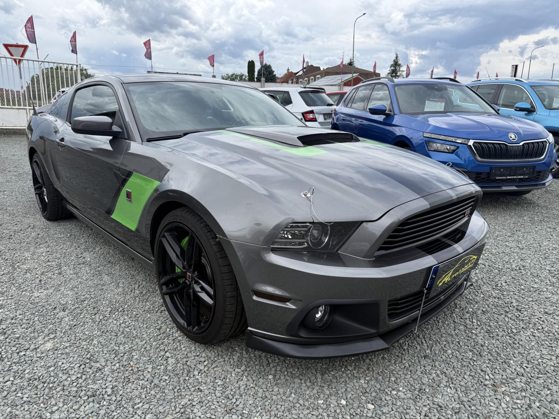 Ford Mustang, 3.7 V6