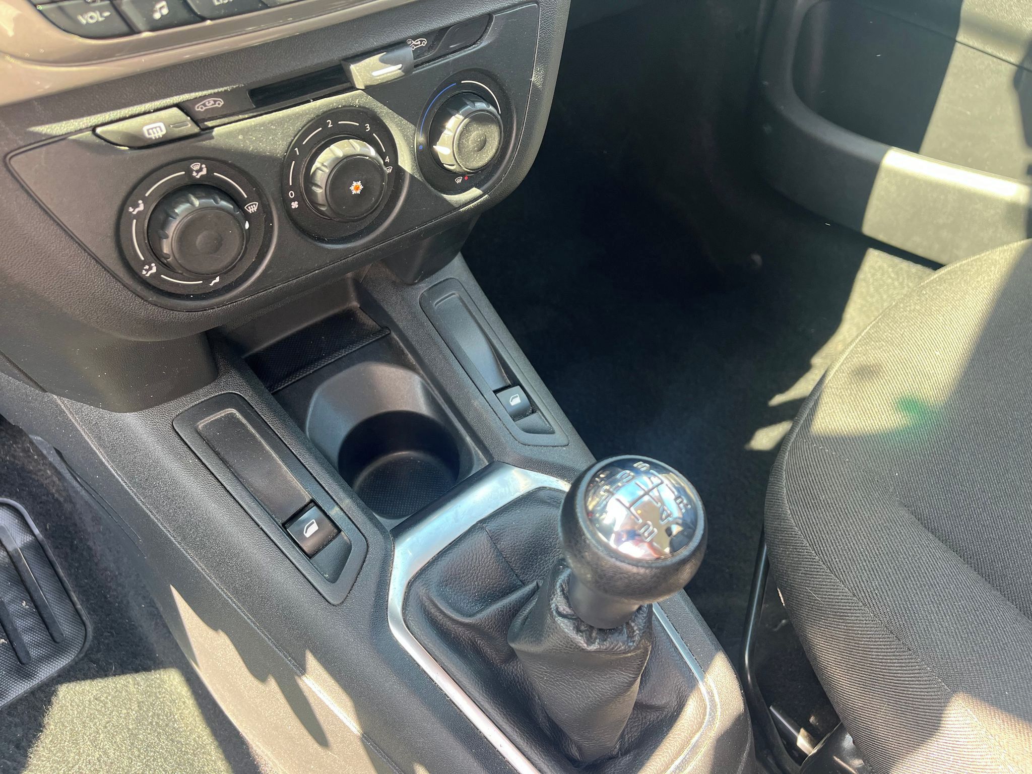 Citroën C-Elysée, 1.2 PureTech/61kW Feel - fotka 3