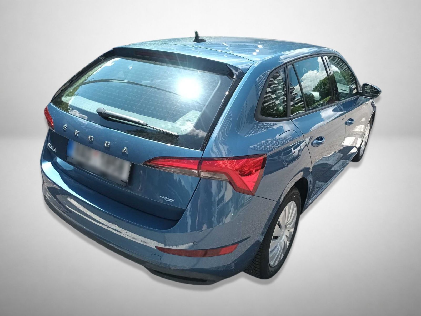 Škoda Scala, 1.0 TSI, Ambition, ČR,1.maj - fotka 2