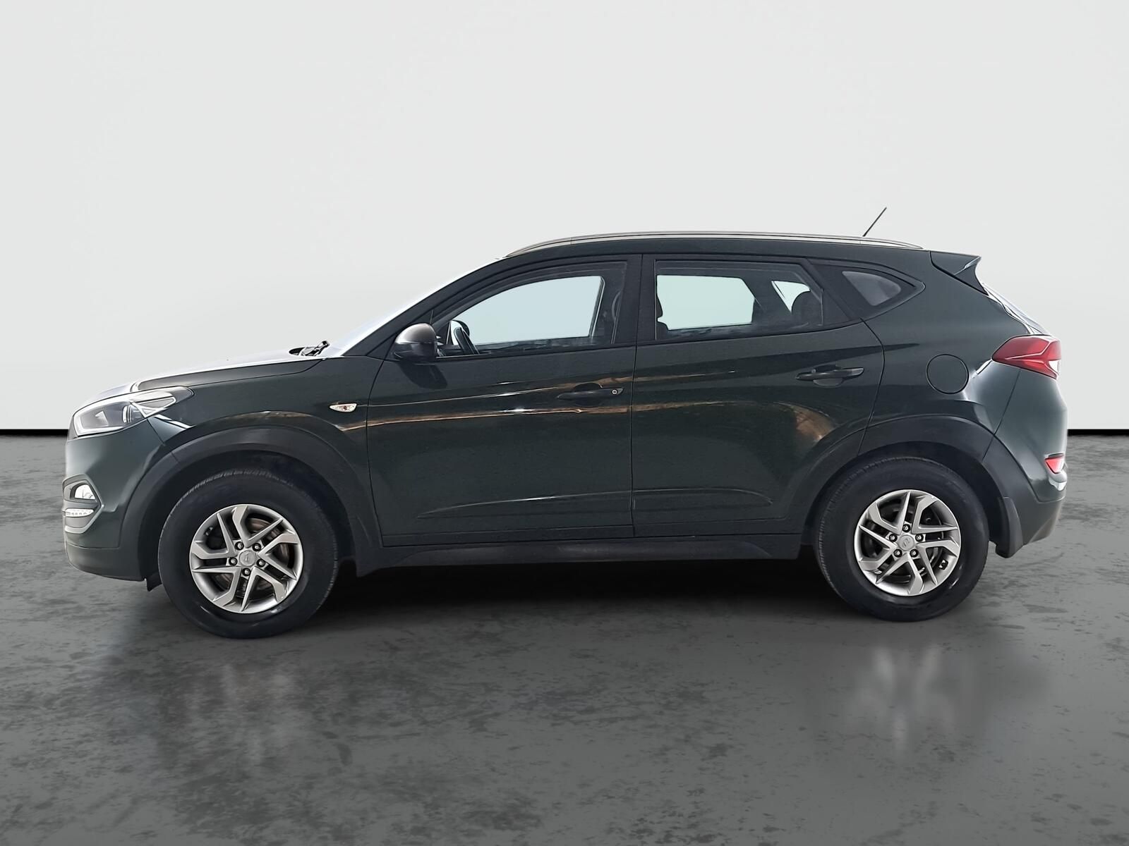Hyundai Tucson, 2.0 CRDi, 4X4, Park. senzory - fotka 3