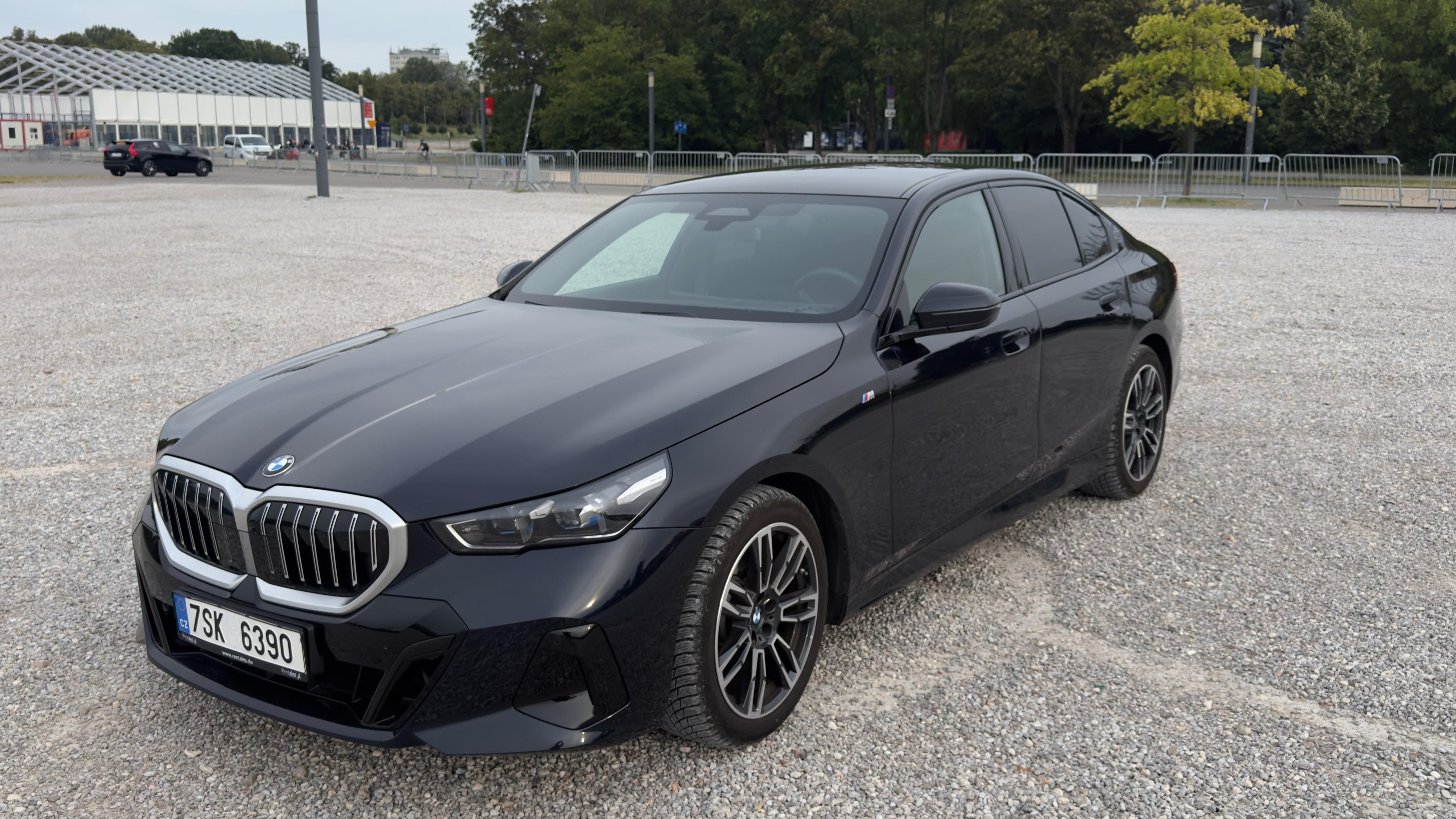 BMW Řada 5, Bmw 520 I M paket - fotka 3