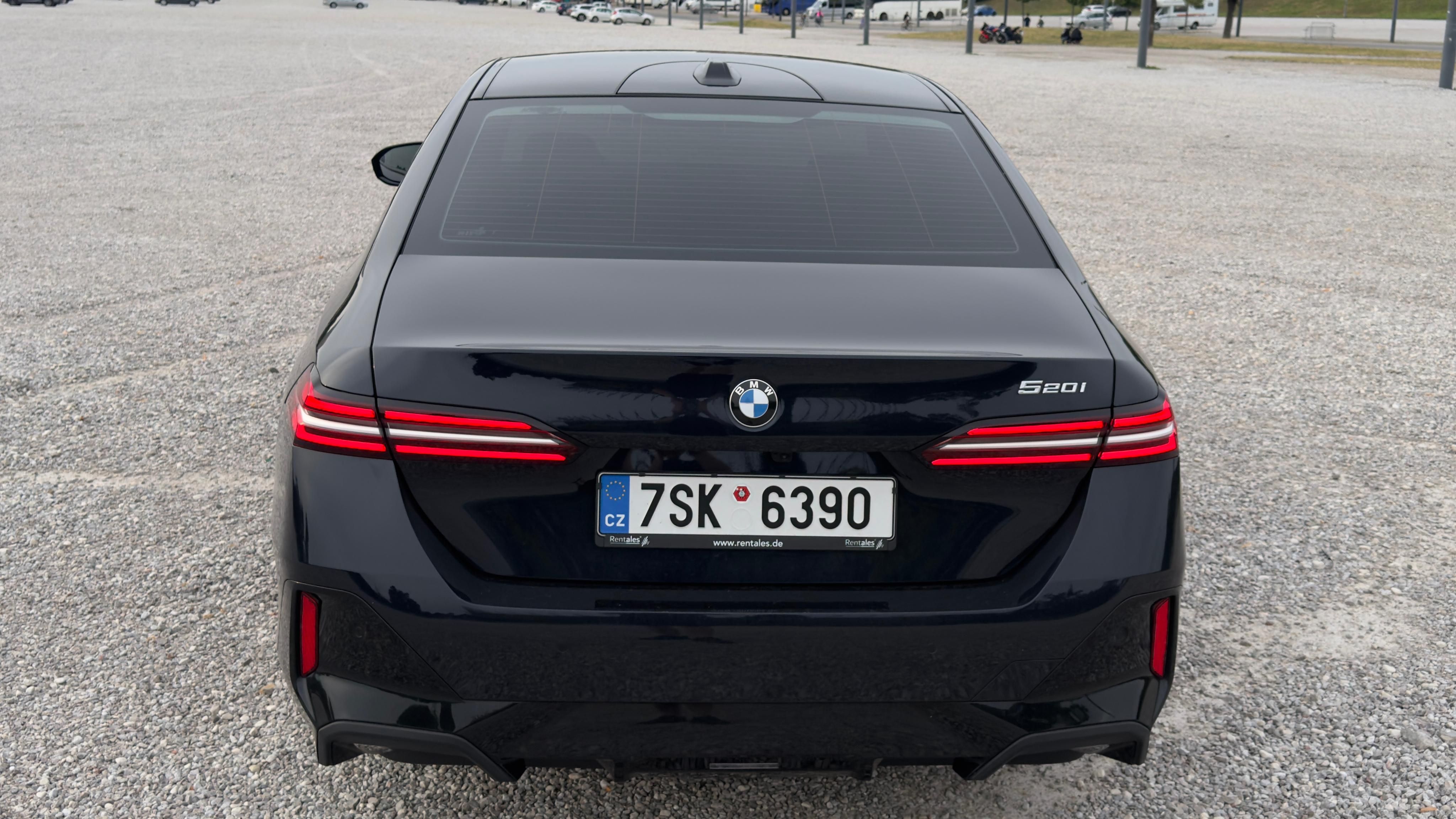 BMW Řada 5, Bmw 520 I M paket - fotka 4