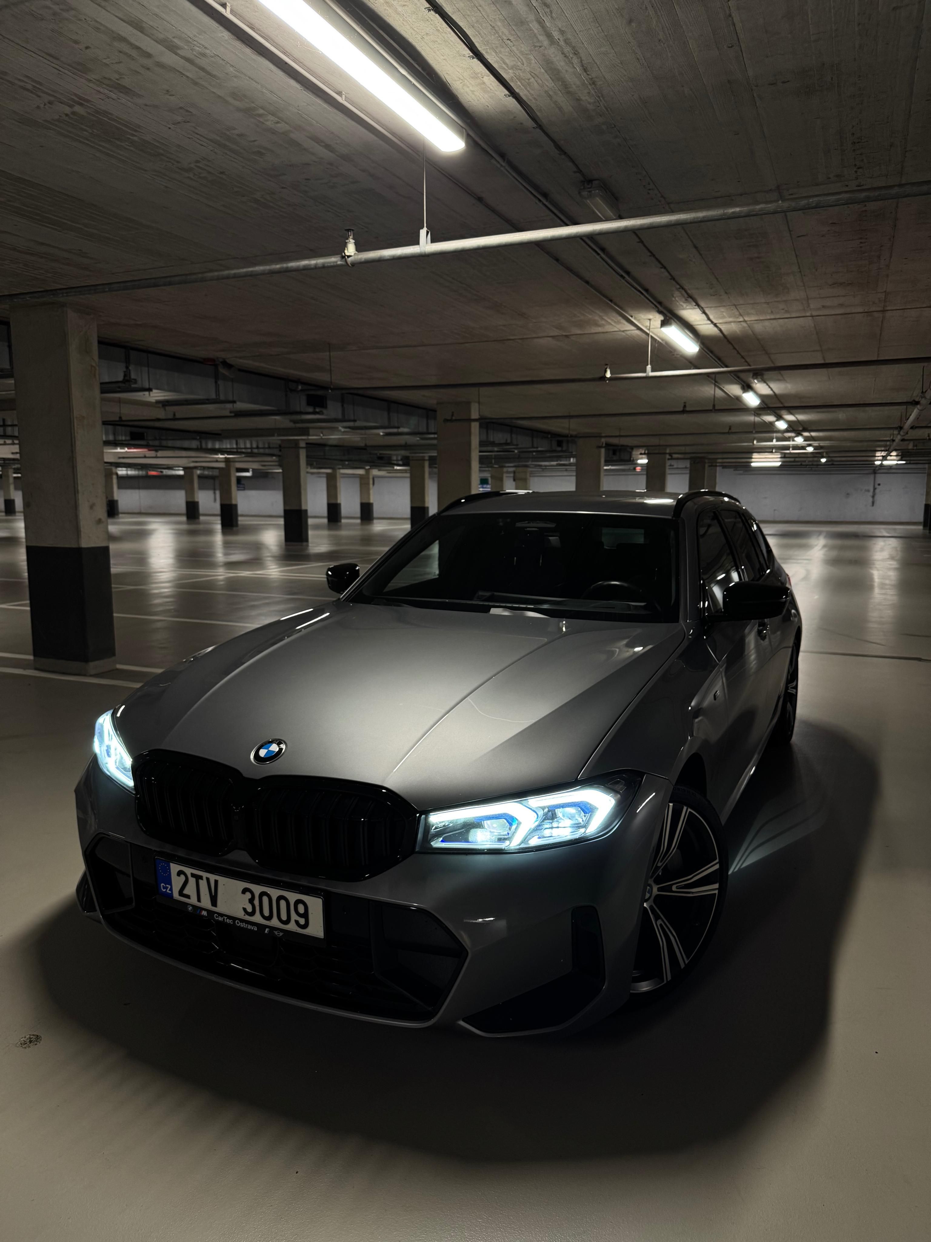 BMW Řada 3, BMW 330d xDrive Touring