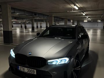 BMW 330d xDrive Touring