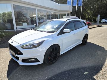 Focus ST kombi 184kw