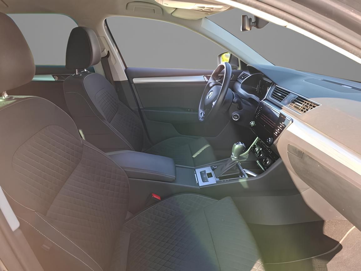 Škoda Superb, 2.0TDI DSG 110kW 1.Maj DPH TZ - fotka 3
