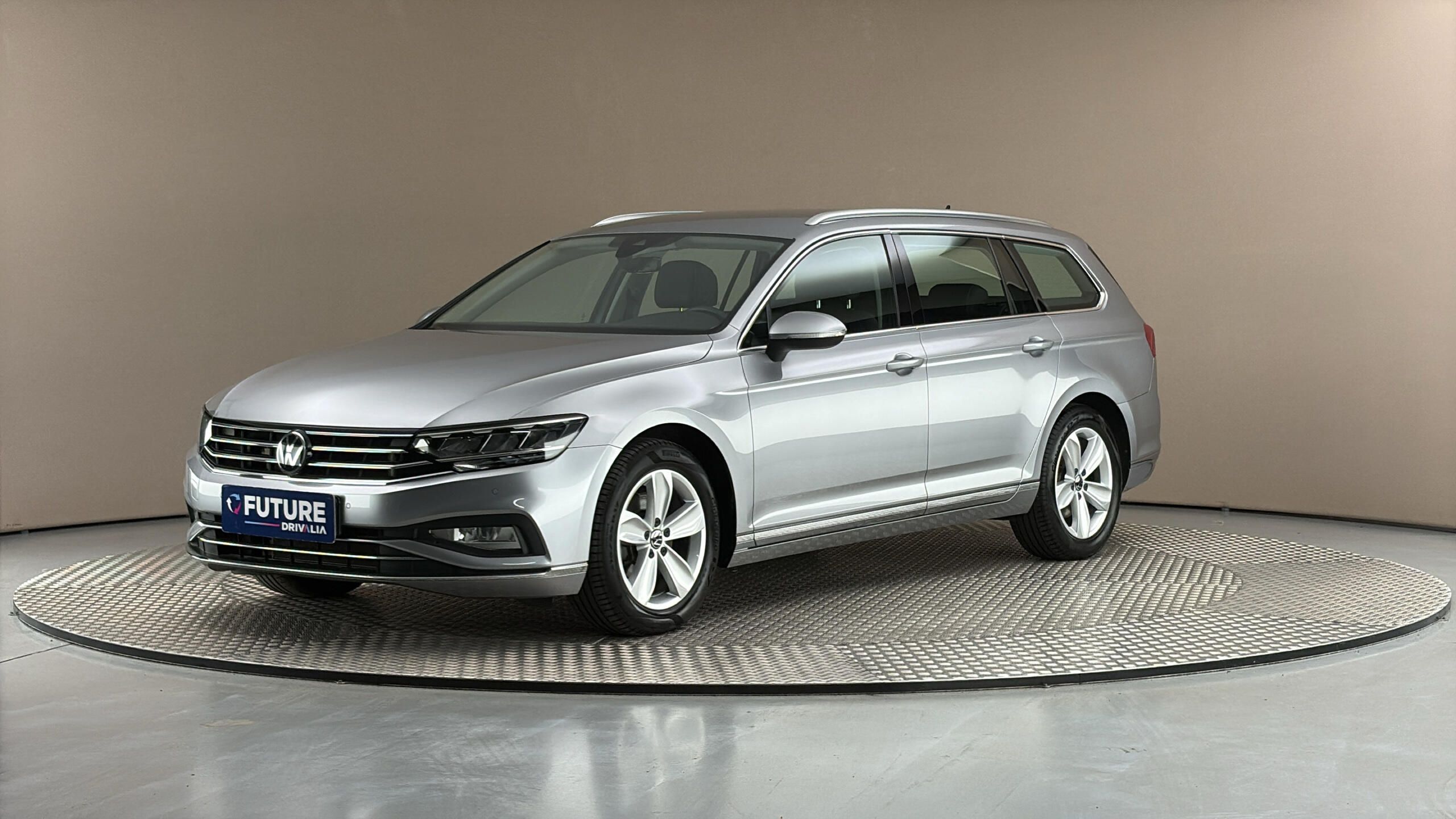 Volkswagen Passat, 2.0 TDI DSG Elegance Variant
