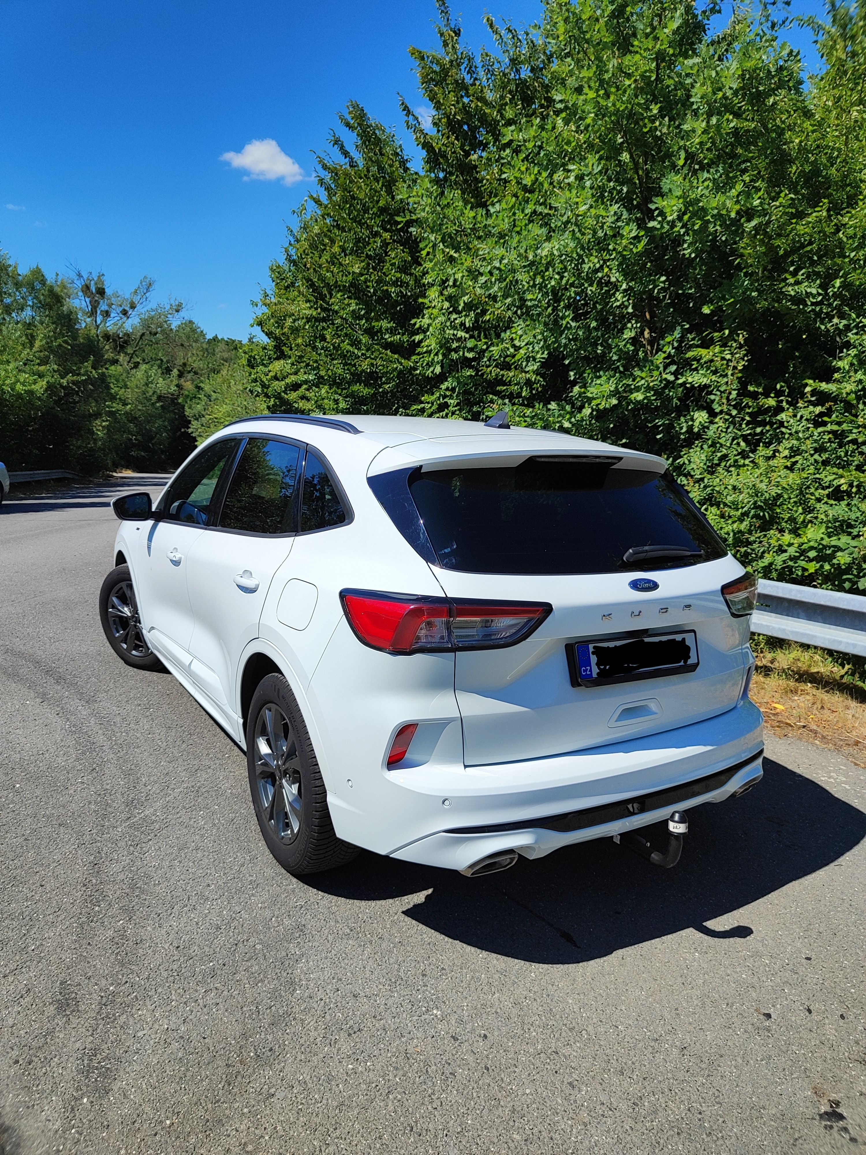 Ford Kuga, 1,5 EcoBoost 110KW  ST-LINE X - fotka 3