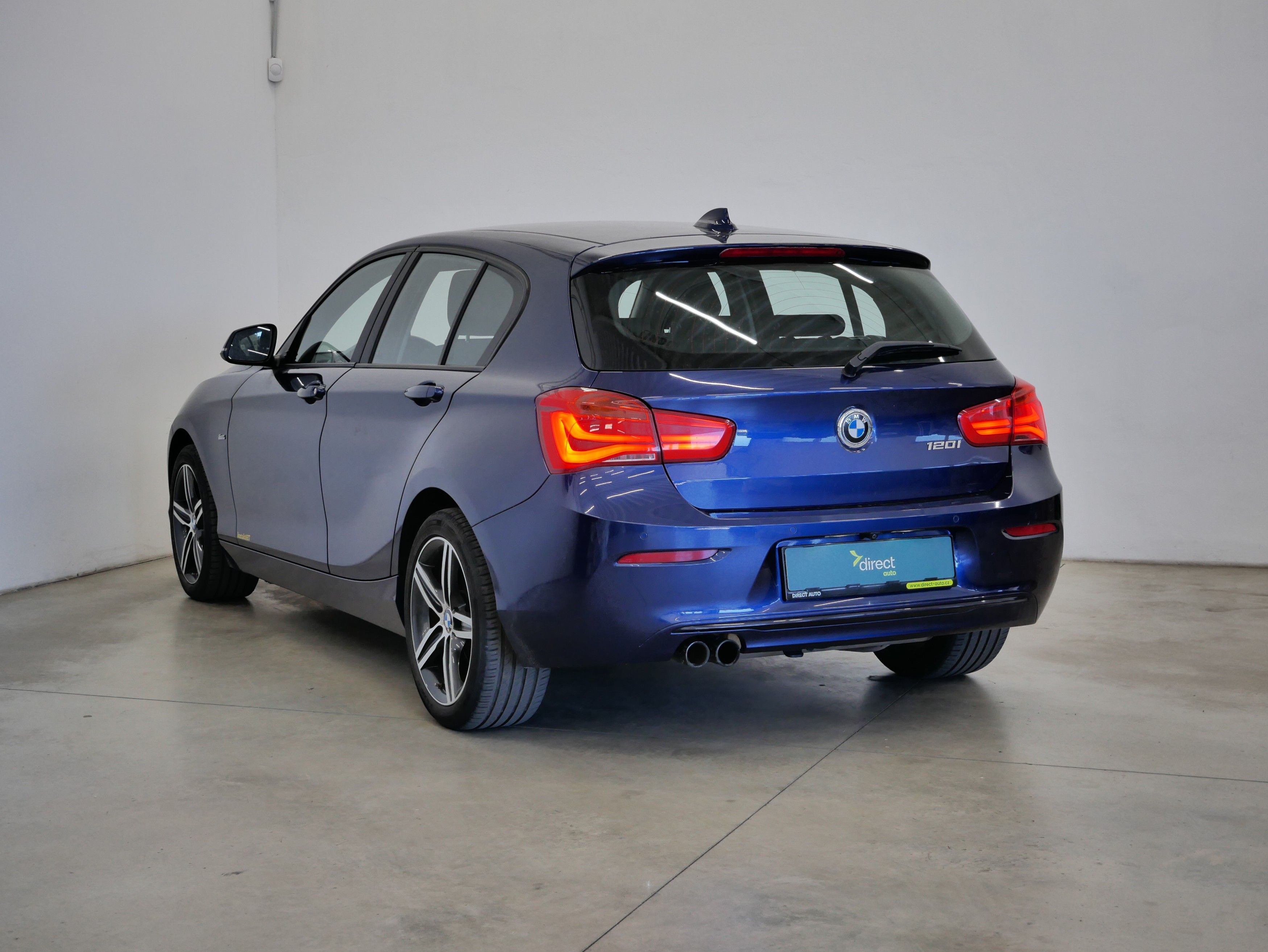 BMW Řada 1, i 135 kW Sport Line - fotka 3