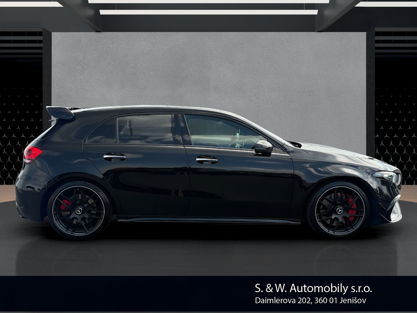Mercedes-Benz Třídy A, 45 AMG - fotka 4