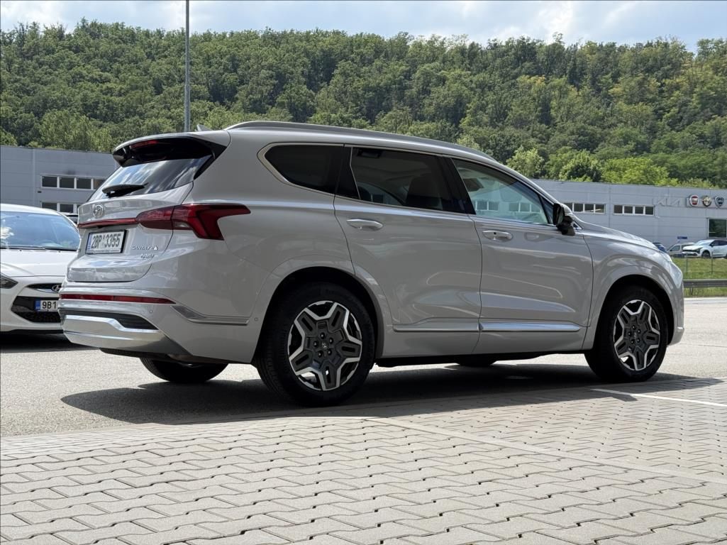 Hyundai Santa Fe, 1,6 T HEV 4x4 AT 7M  Luxury - fotka 3
