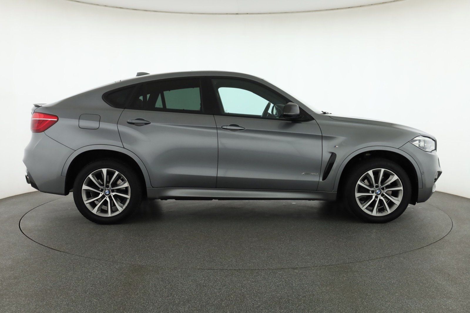 BMW X6, xDrive35i, M Paket, 4X4 - fotka 6