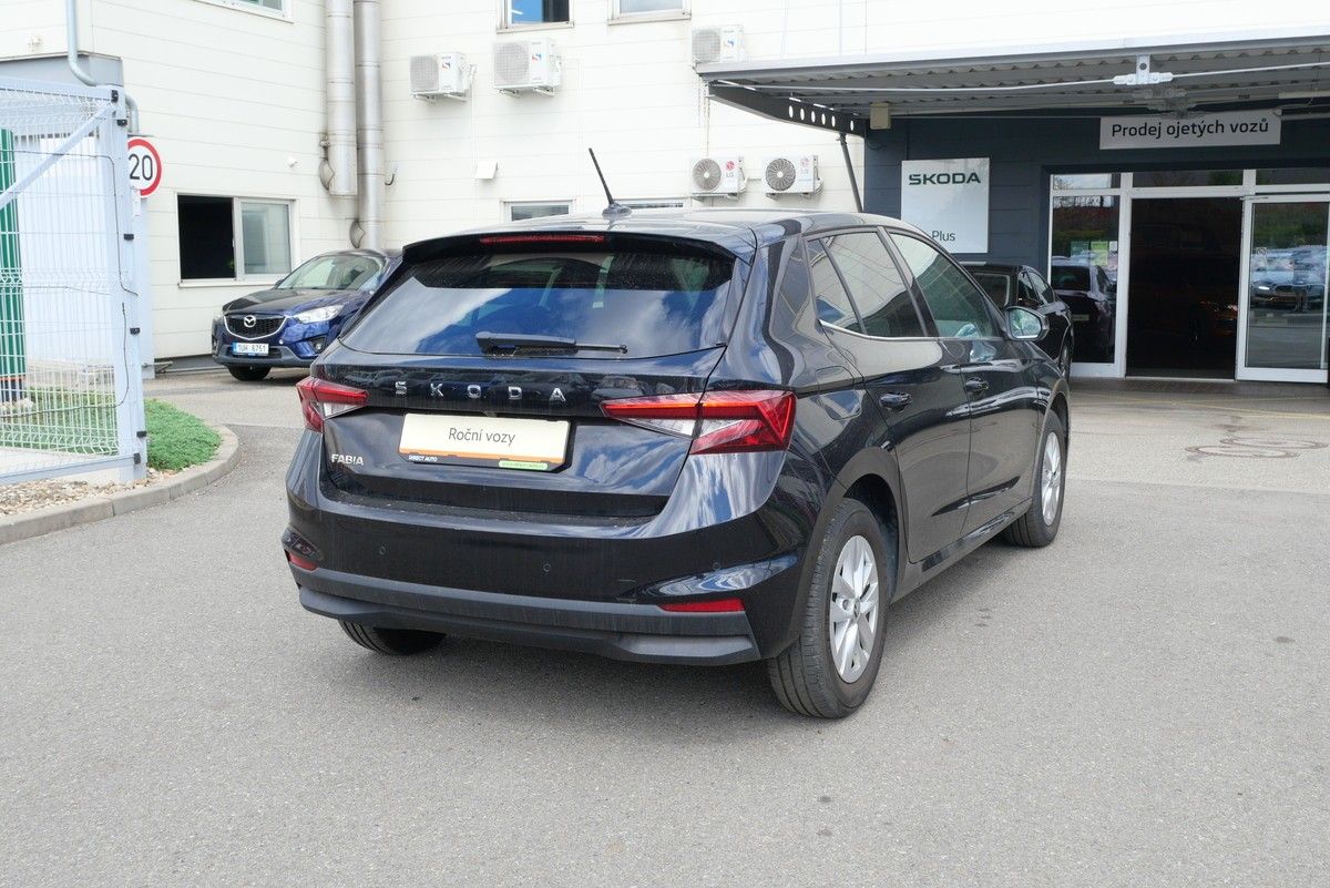 Škoda Fabia, 1.0 TSI 85 kW Top Selection - fotka 2