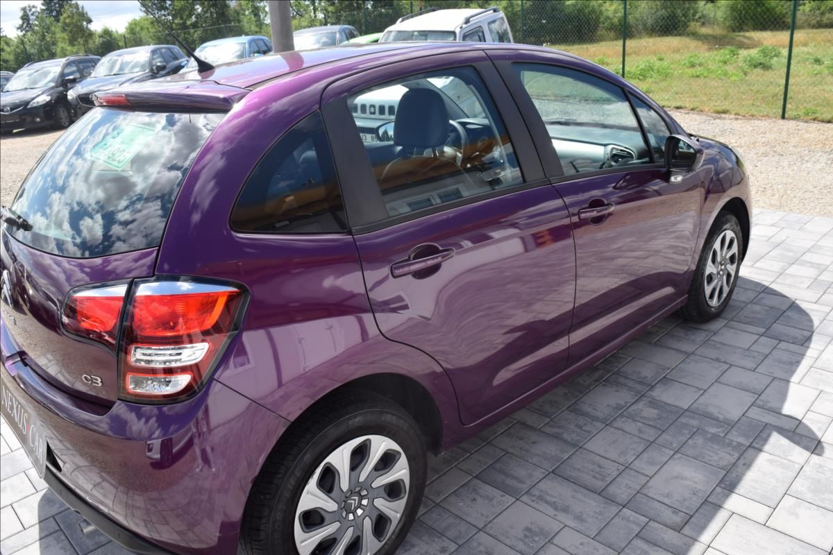Citroën C3, 1,2 i 60KW NÍZKÉ KM ALU PO STK - fotka 4