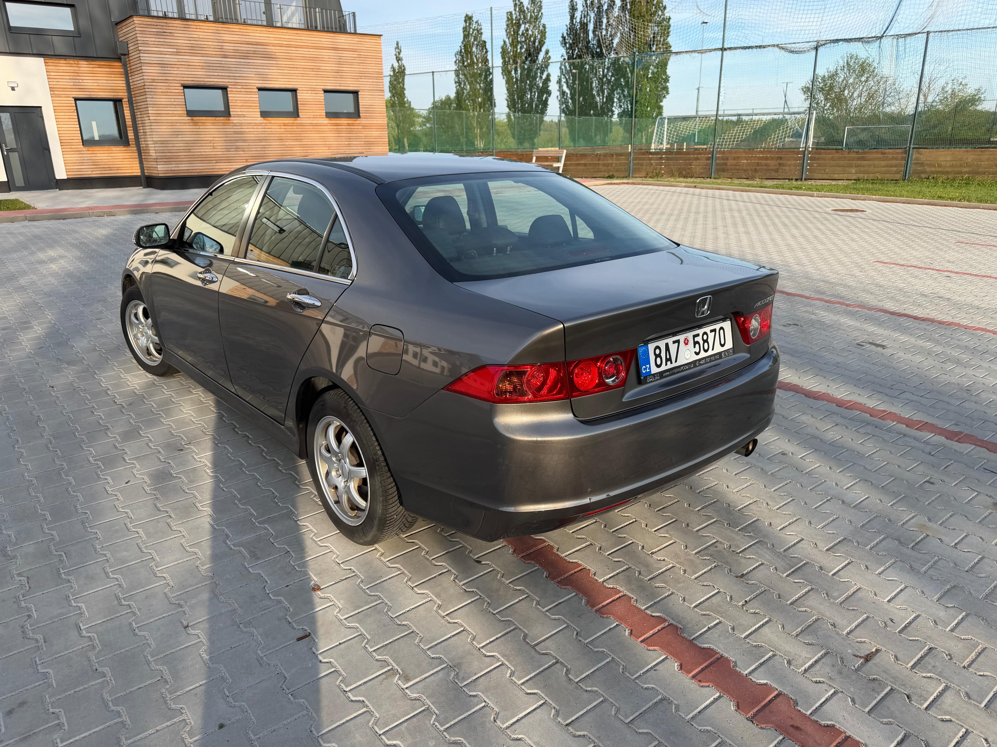 Honda Accord, Honda Accord 2.0i - fotka 4