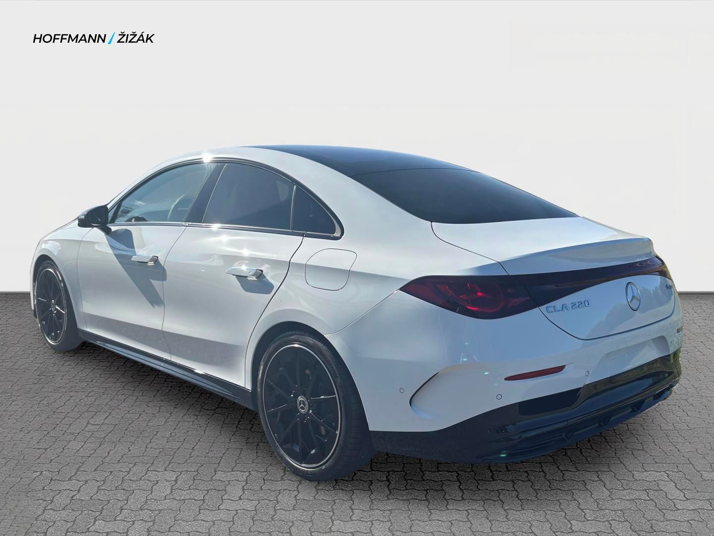 Mercedes-Benz, CLA 220 4MATIC - fotka 3