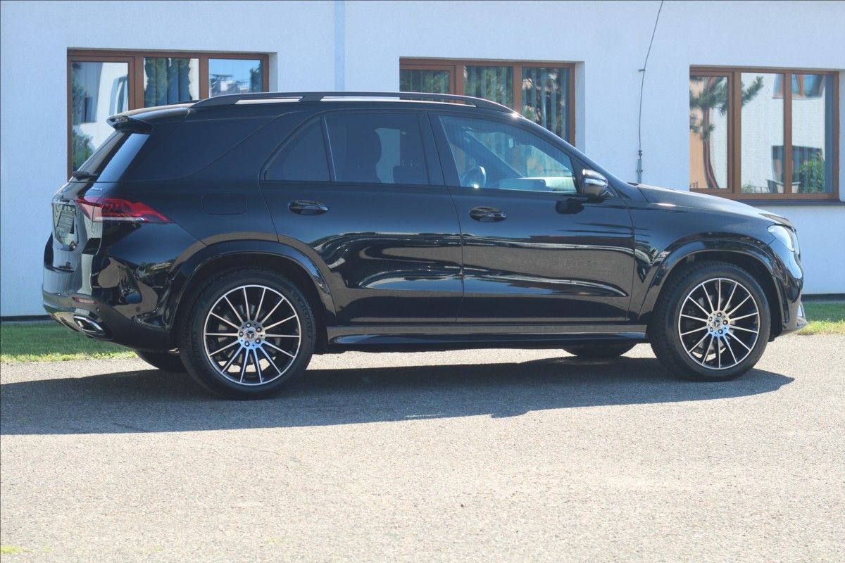 Mercedes-Benz GLE, 2,9   400d AMG+BURMESTER+TAŽNÉ - fotka 5