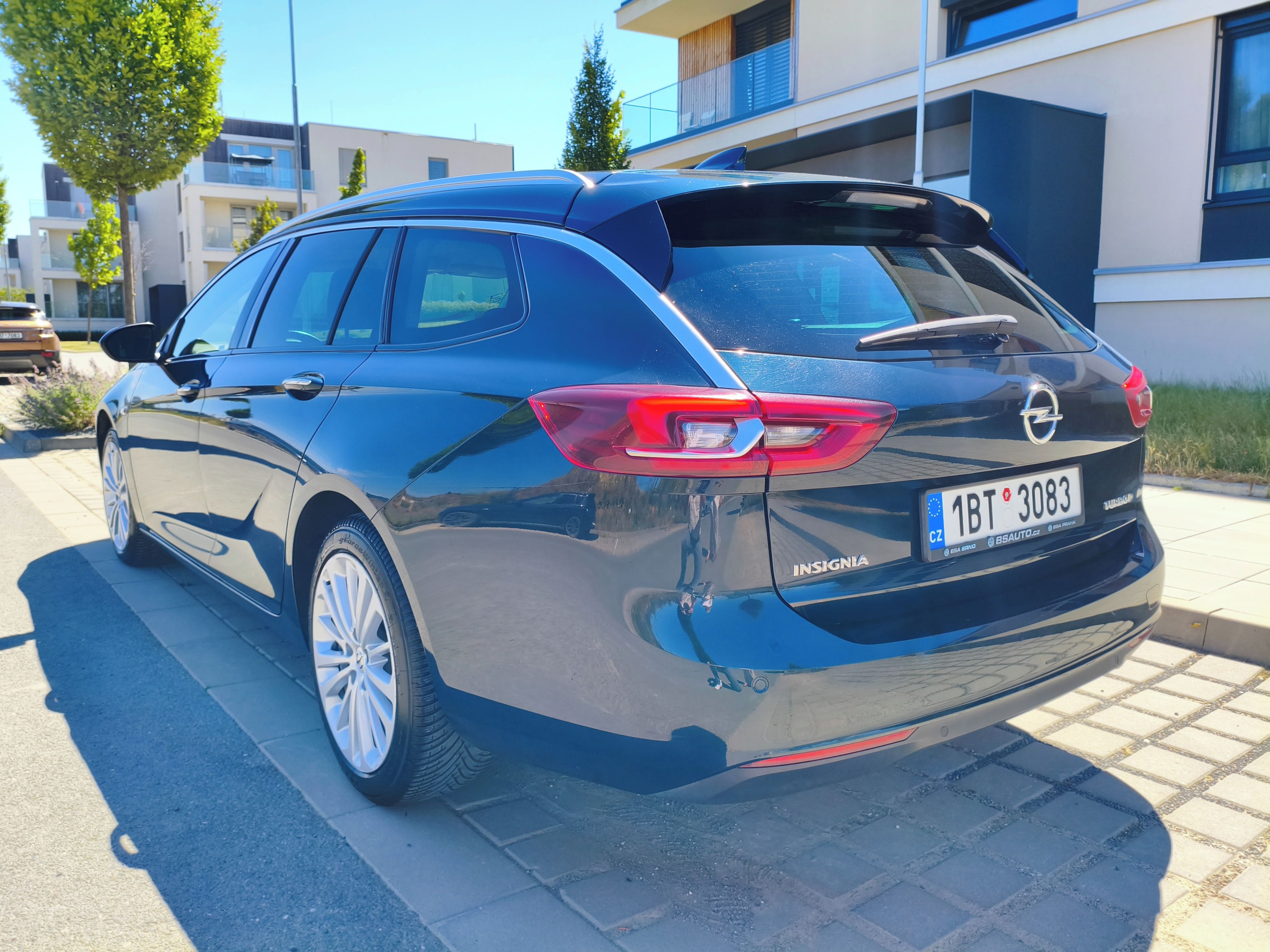 Opel Insignia, 2.0 Turbo D - fotka 5