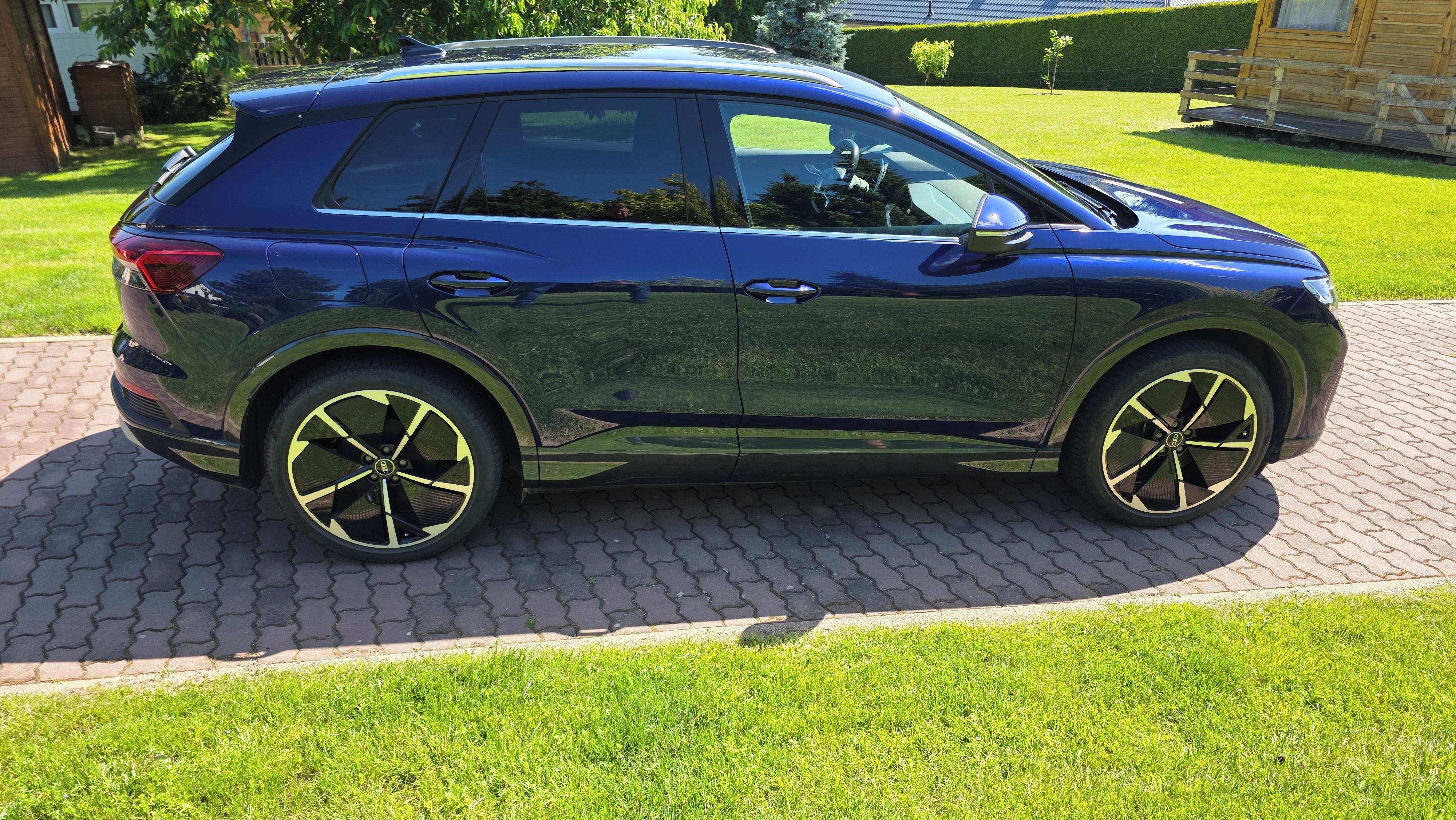 Audi Q4, Audi Q4 e-tron 40 - fotka 5