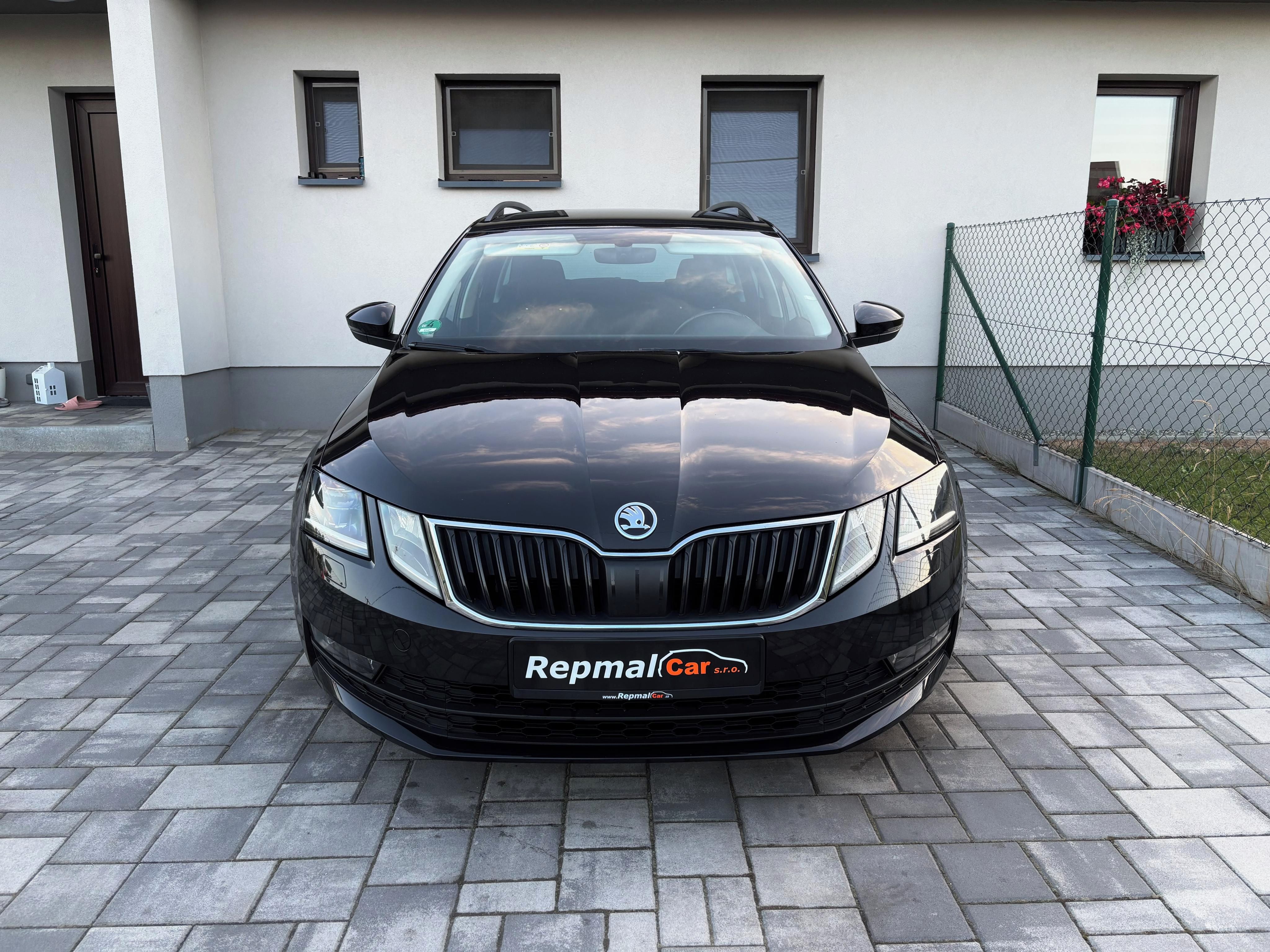 Škoda Octavia, 1.5TSi 110kW DSG, LED - fotka 2