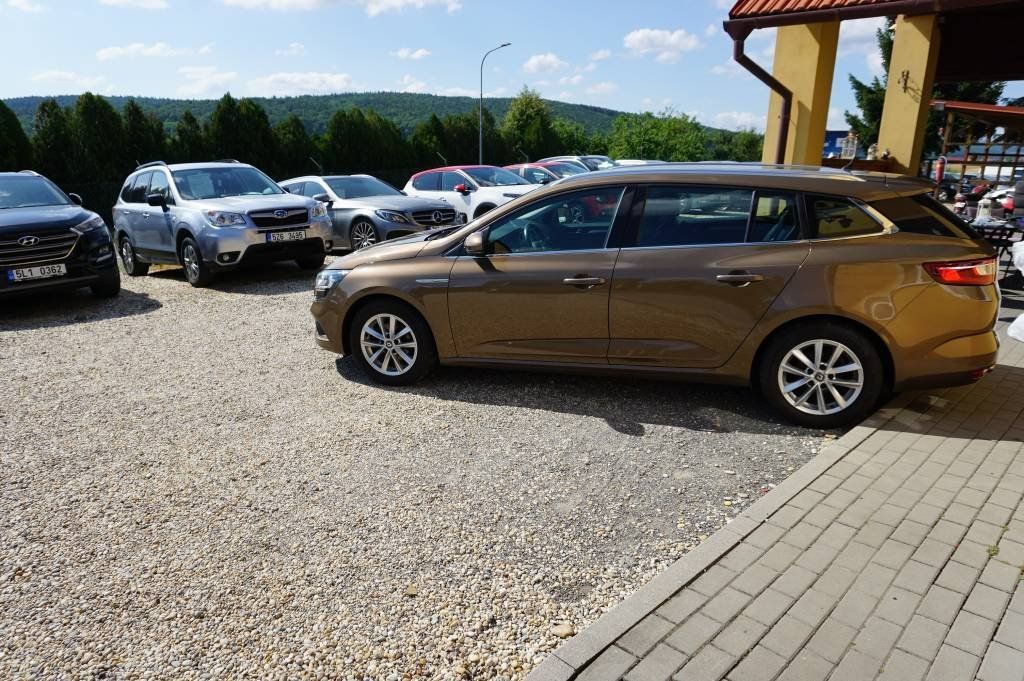 Renault Mégane, 1,2  1,Majitel  nové v ČR - fotka 4