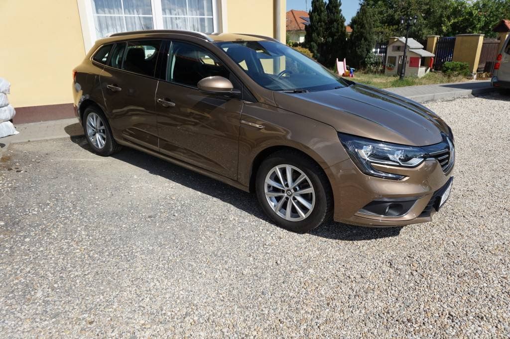 Renault Mégane, 1,2  1,Majitel  nové v ČR - fotka 2