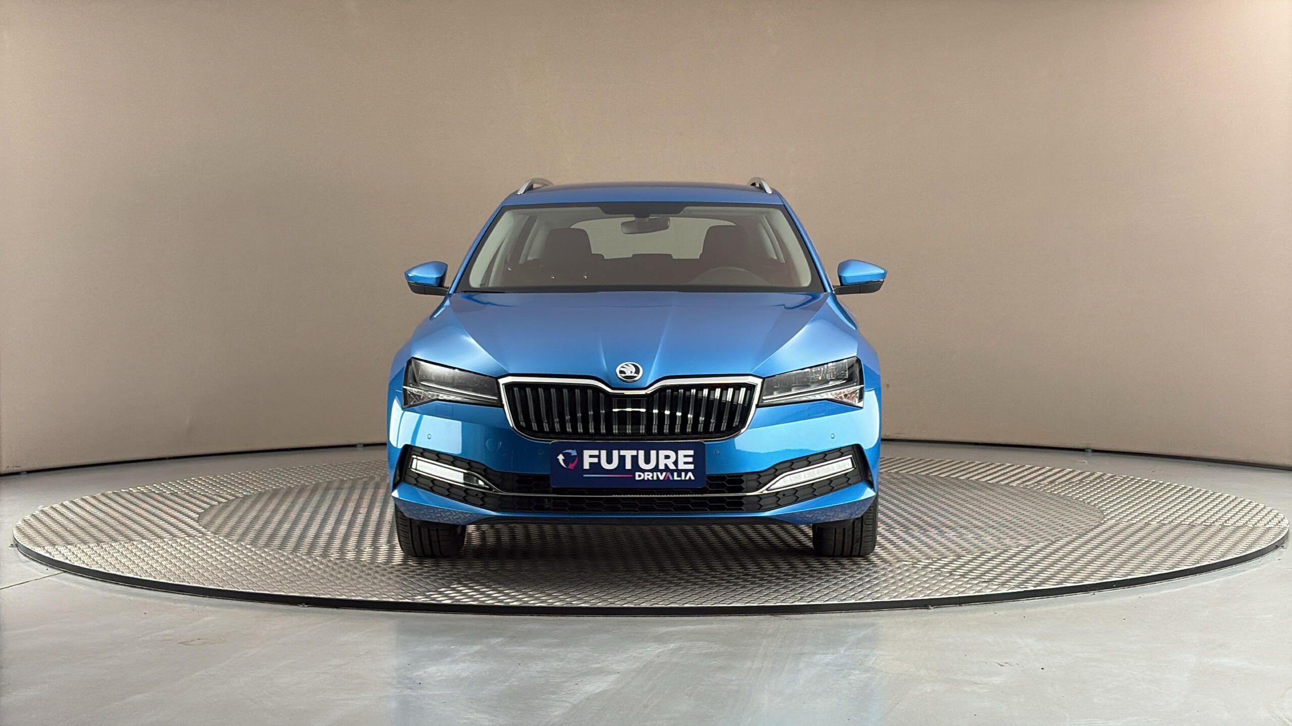 Škoda Superb, 2.0 TDI DSG 4x4 Style Combi - fotka 3