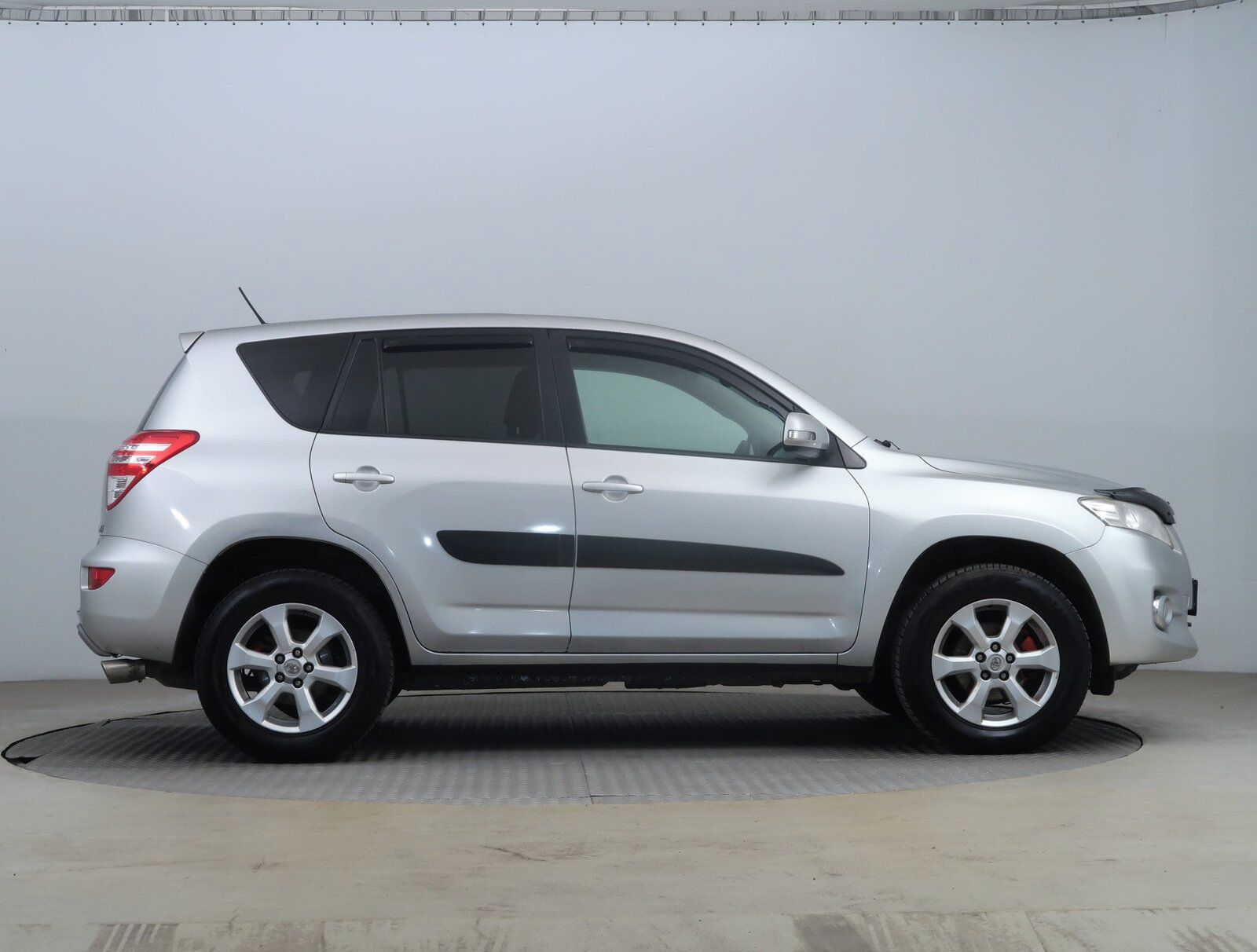 Toyota Rav4, 2.2 D-4D, 4X4, Kožené sedačky - fotka 6