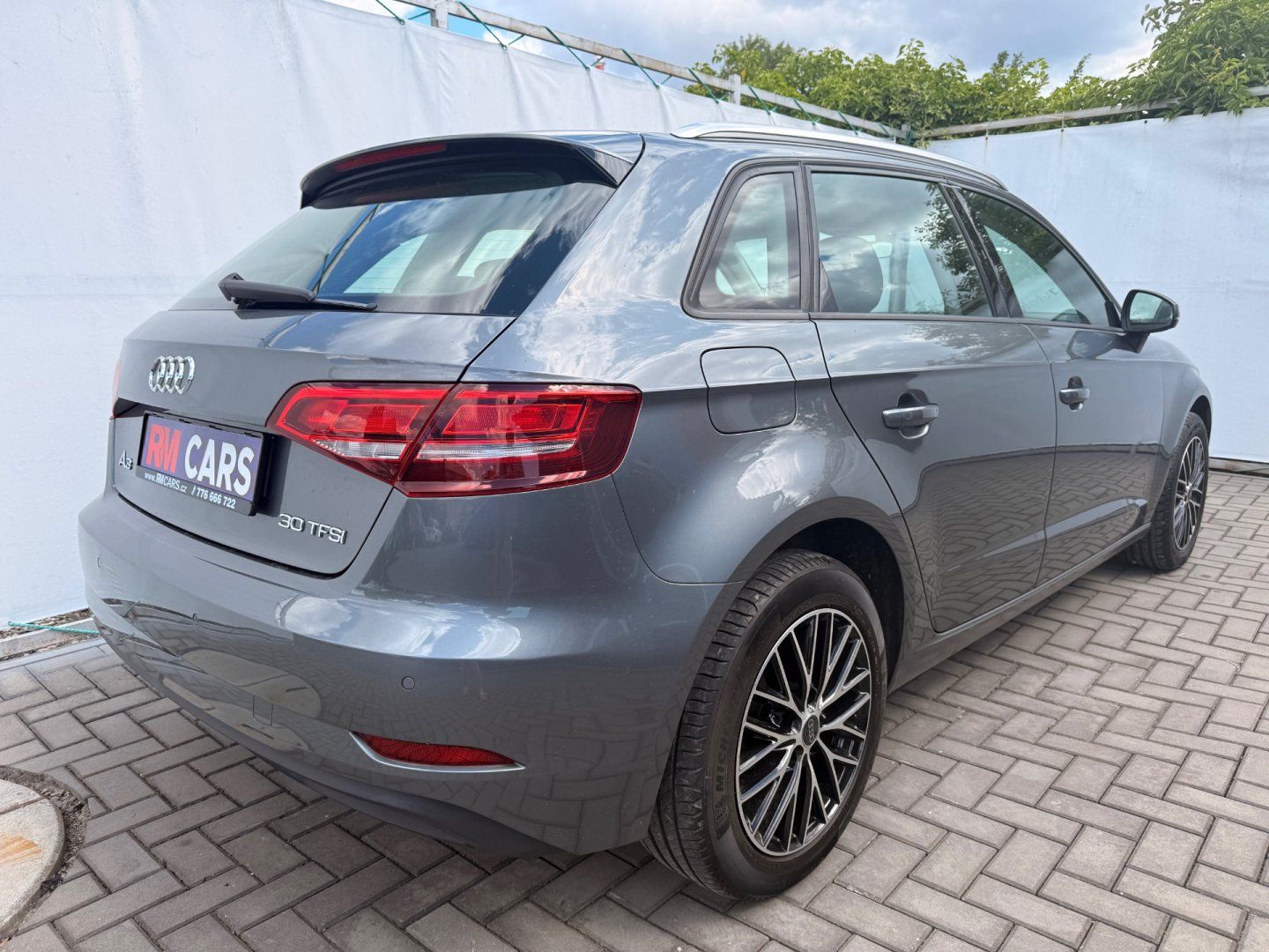 Audi A3, 30TFSI 85kW*Vyhř. sedadla*ALU* - fotka 4