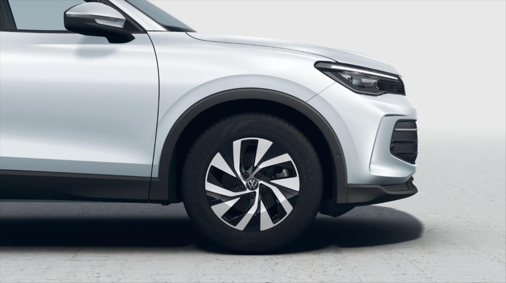 Volkswagen Tiguan, 1,5   People 1,5 eTSI mHEV - fotka 6