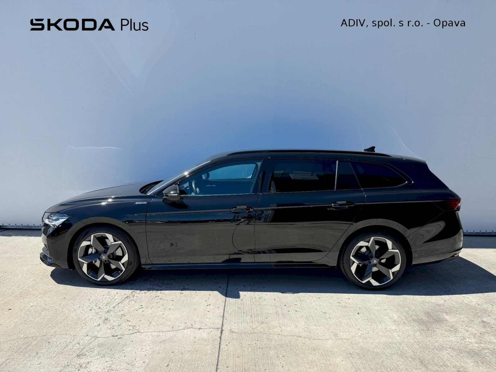 Škoda Superb, Combi DSG 2.0 TDI 142 kW 4x4 S - fotka 3
