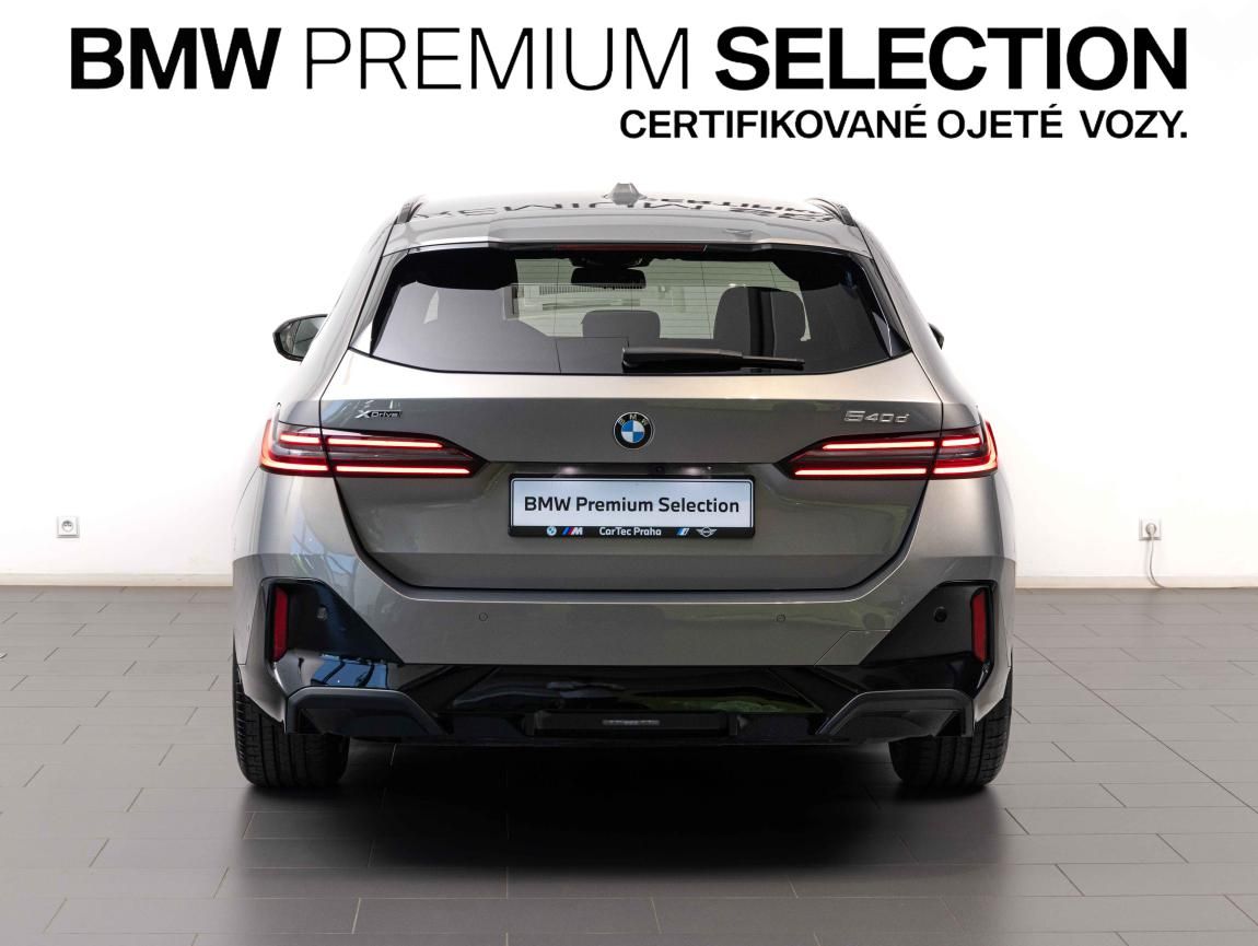 BMW Řada 5, 540d xDrive Touring - fotka 4