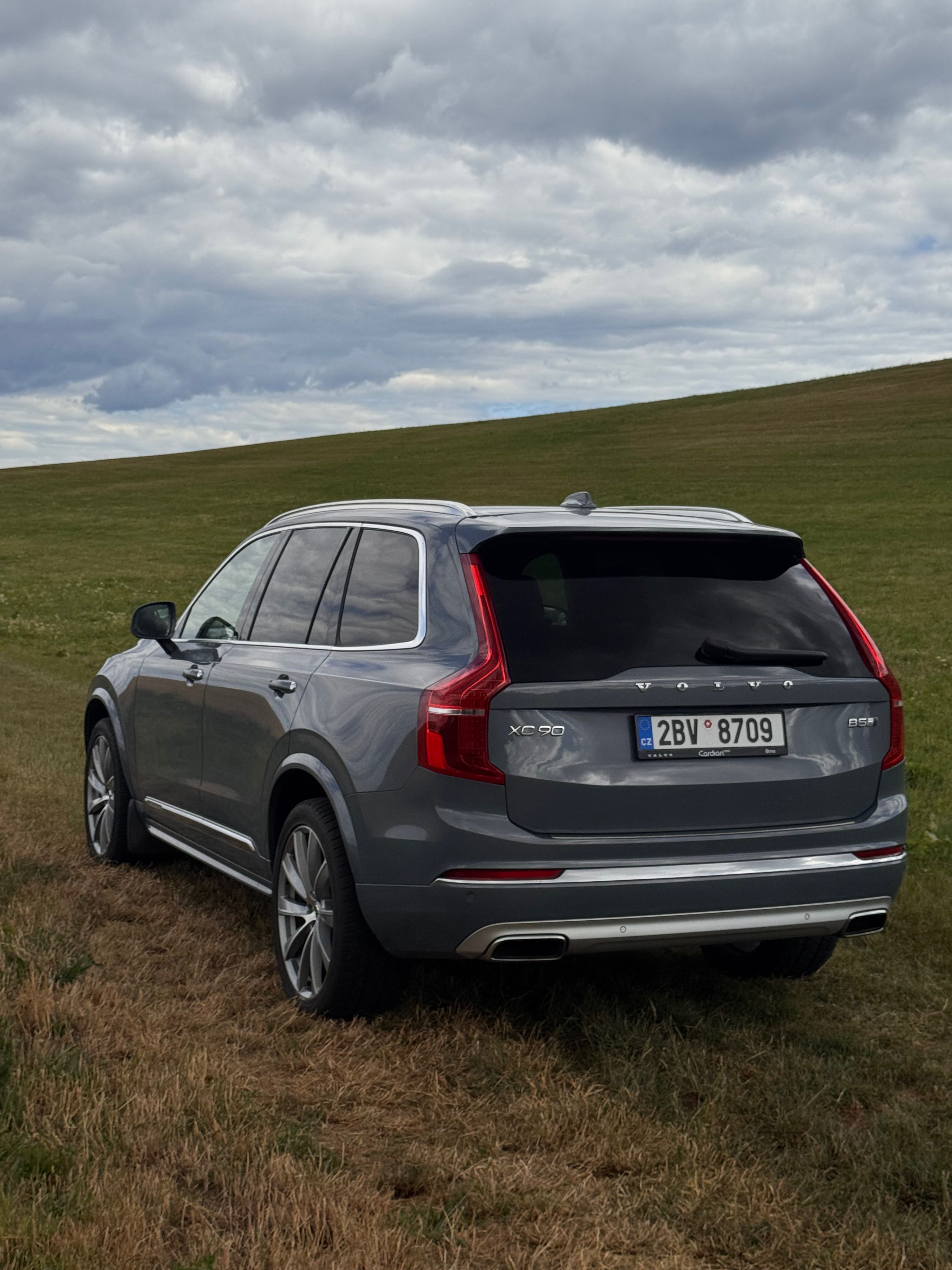 Volvo XC90 - fotka 4