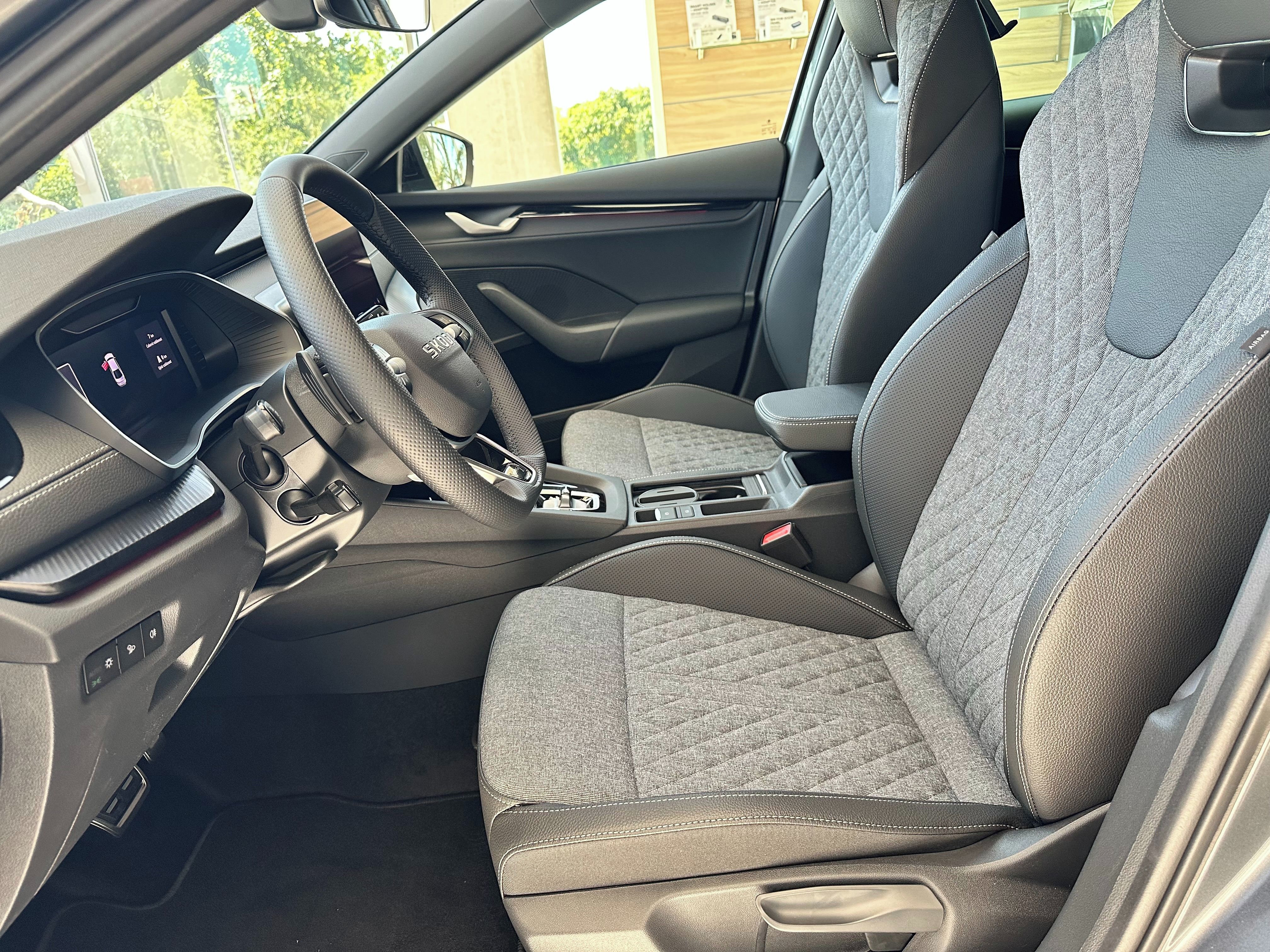 Škoda Octavia, 2,0 TDI 110 kW DSG - fotka 5
