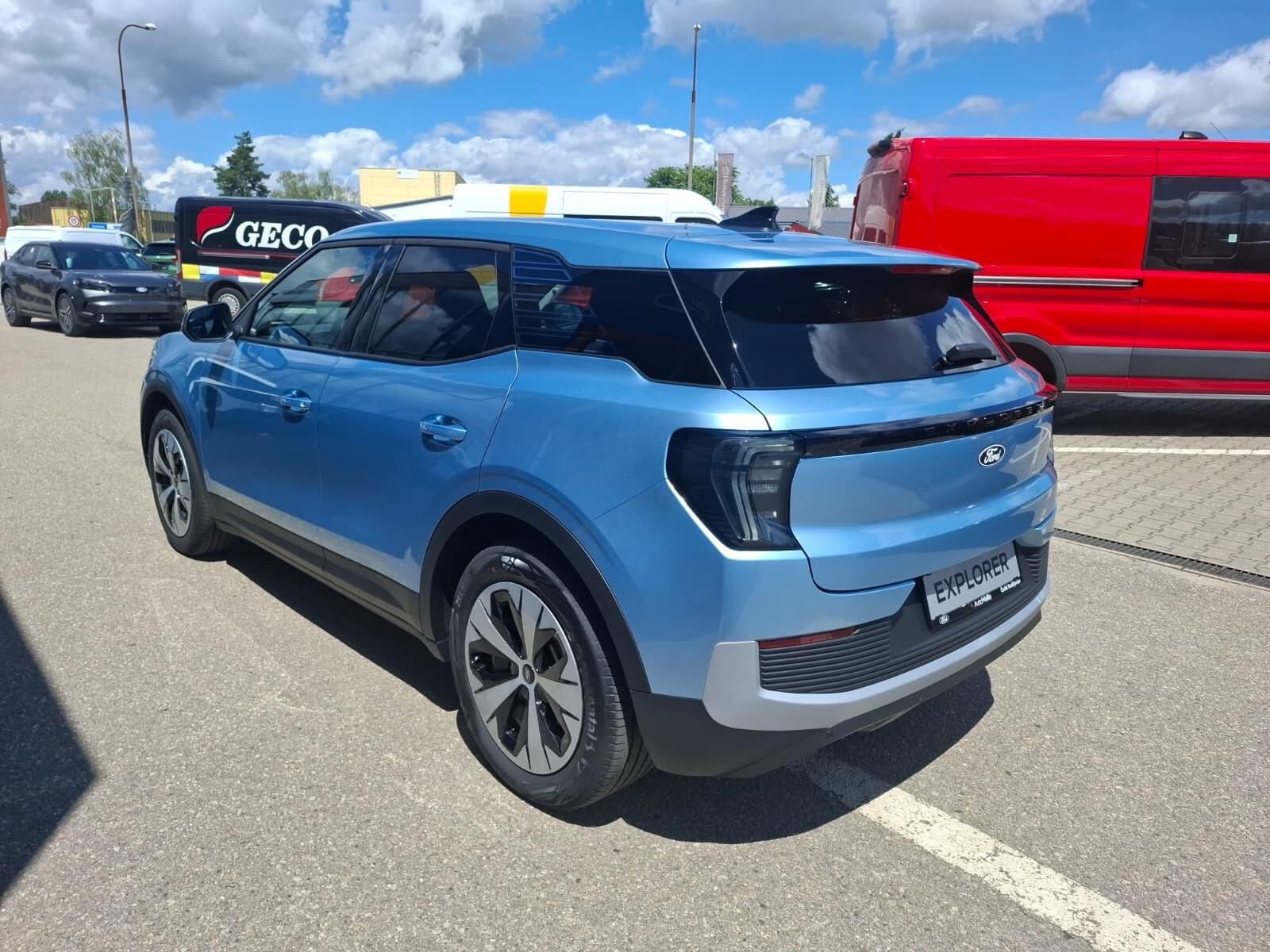 Ford Explorer, Style, SUV, 58 kWh STANDARDNÍ - fotka 5