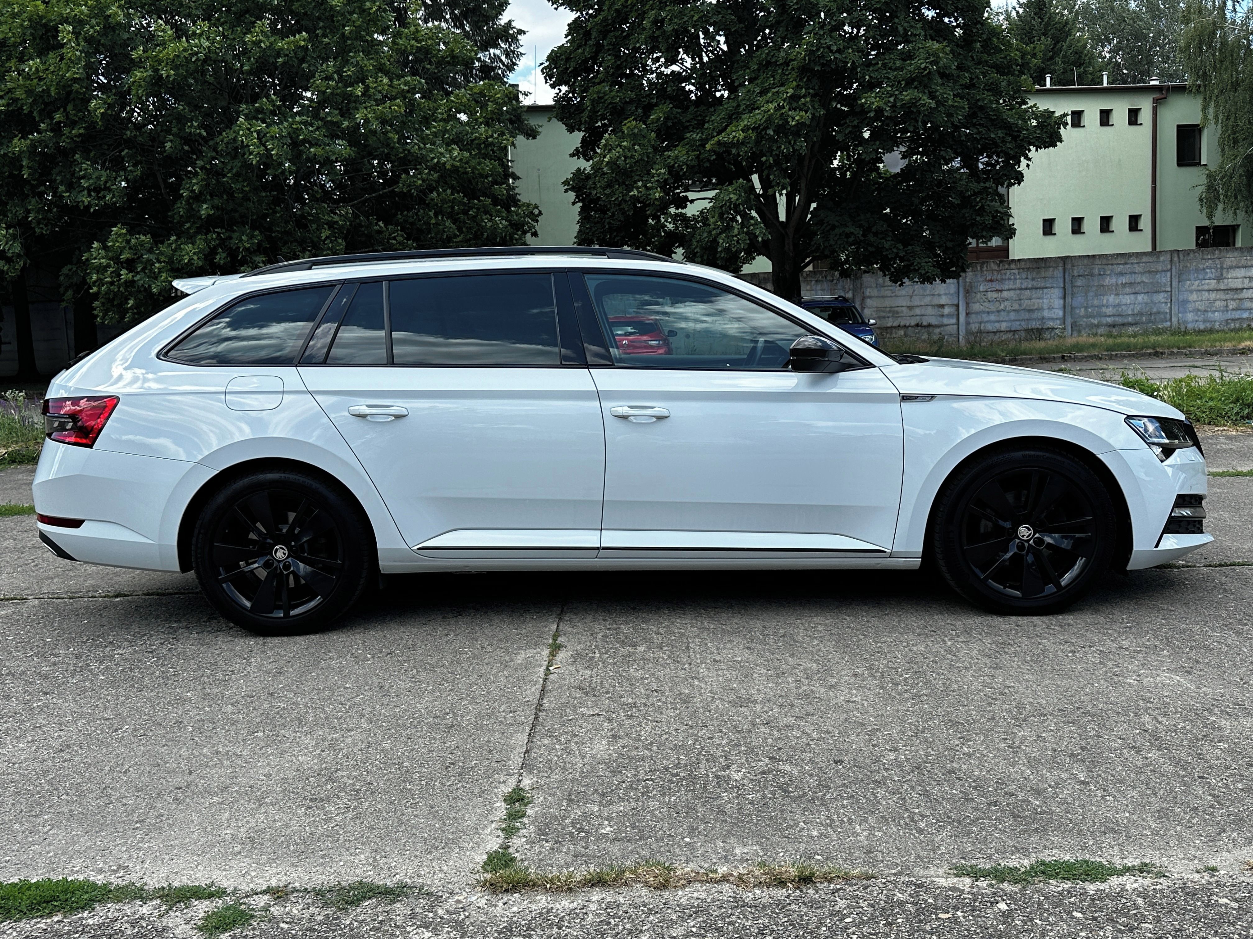 Škoda Superb, 1.5TSI 110kW SportLine, ČR! - fotka 5