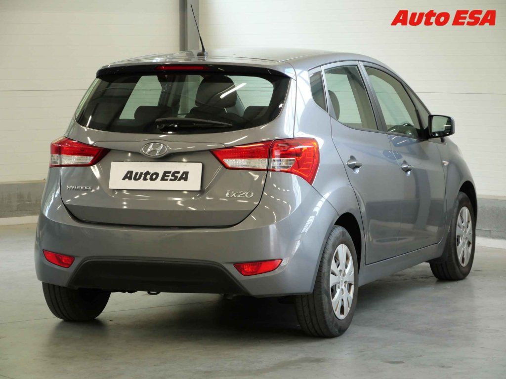 Hyundai ix20, 1.6 CVVT,1.maj,ČR,Klima - fotka 4