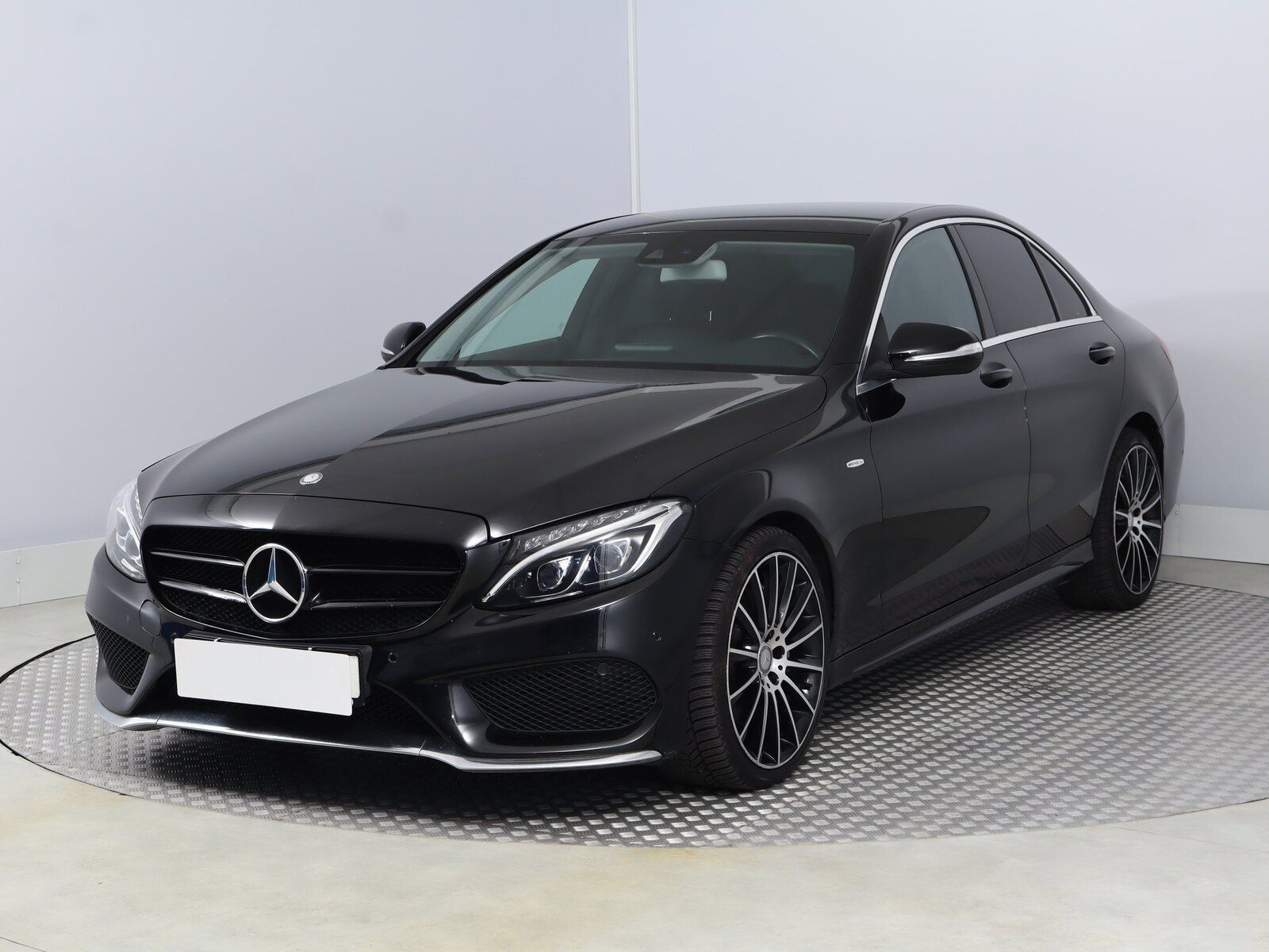 Mercedes-Benz Třídy C, 300 h, AMG Style, Automat - fotka 2
